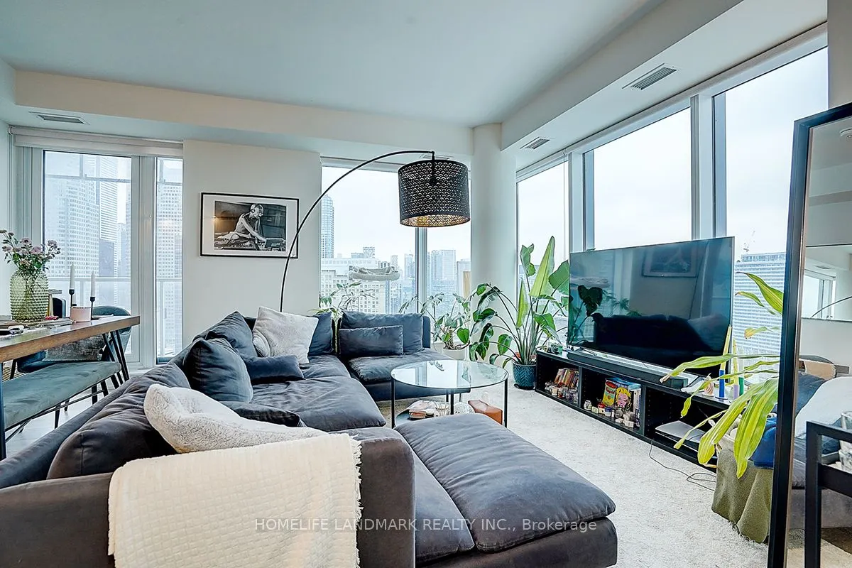 28 Freeland Street, #2707