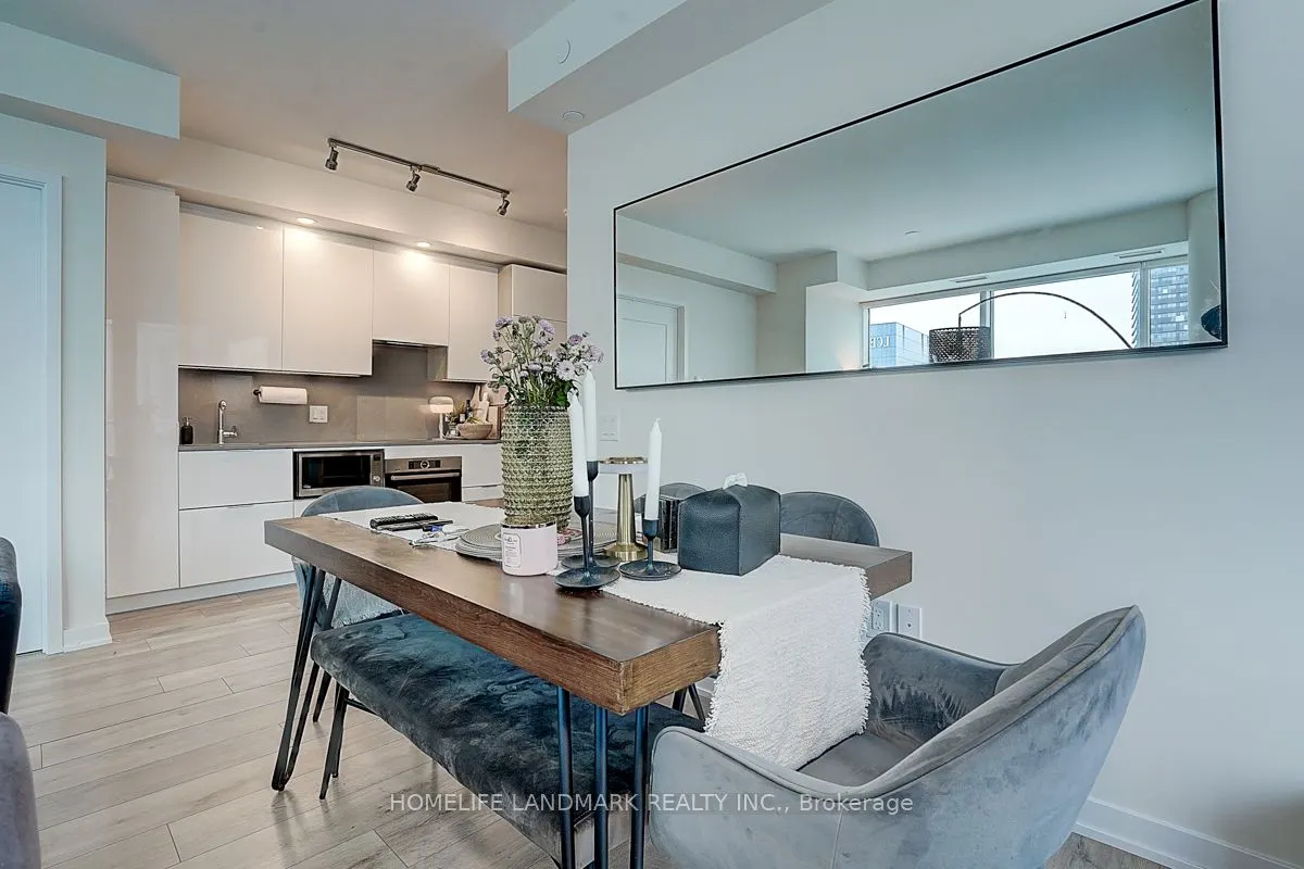 28 Freeland Street, #2707