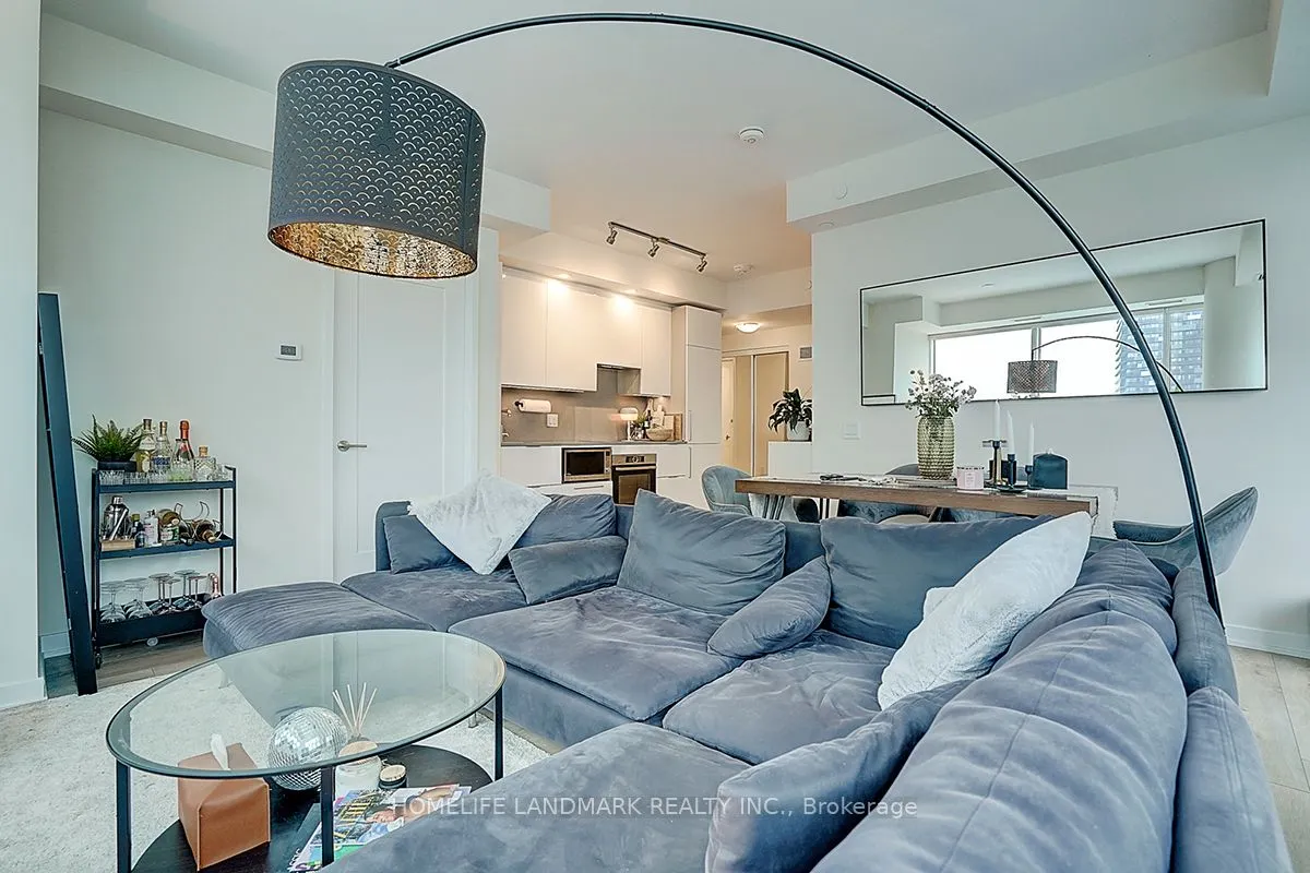 28 Freeland Street, #2707