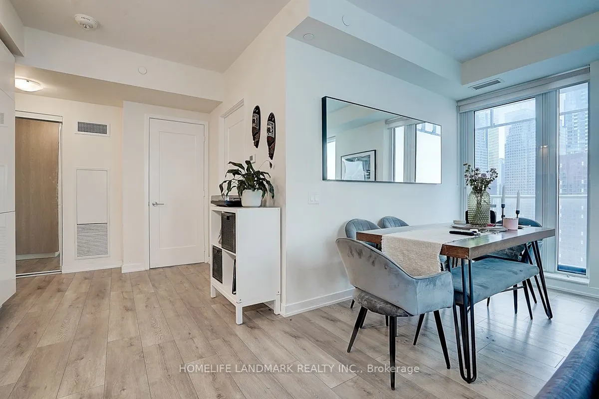 28 Freeland Street, #2707