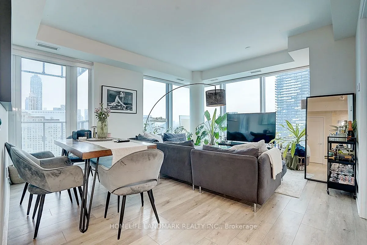 28 Freeland Street, #2707
