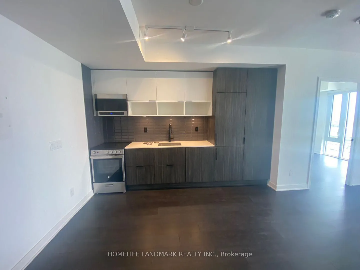 35 Rolling Mills Road, #N1001
