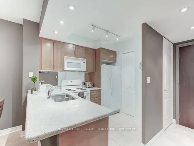 38 William Carson Crescent, #510
