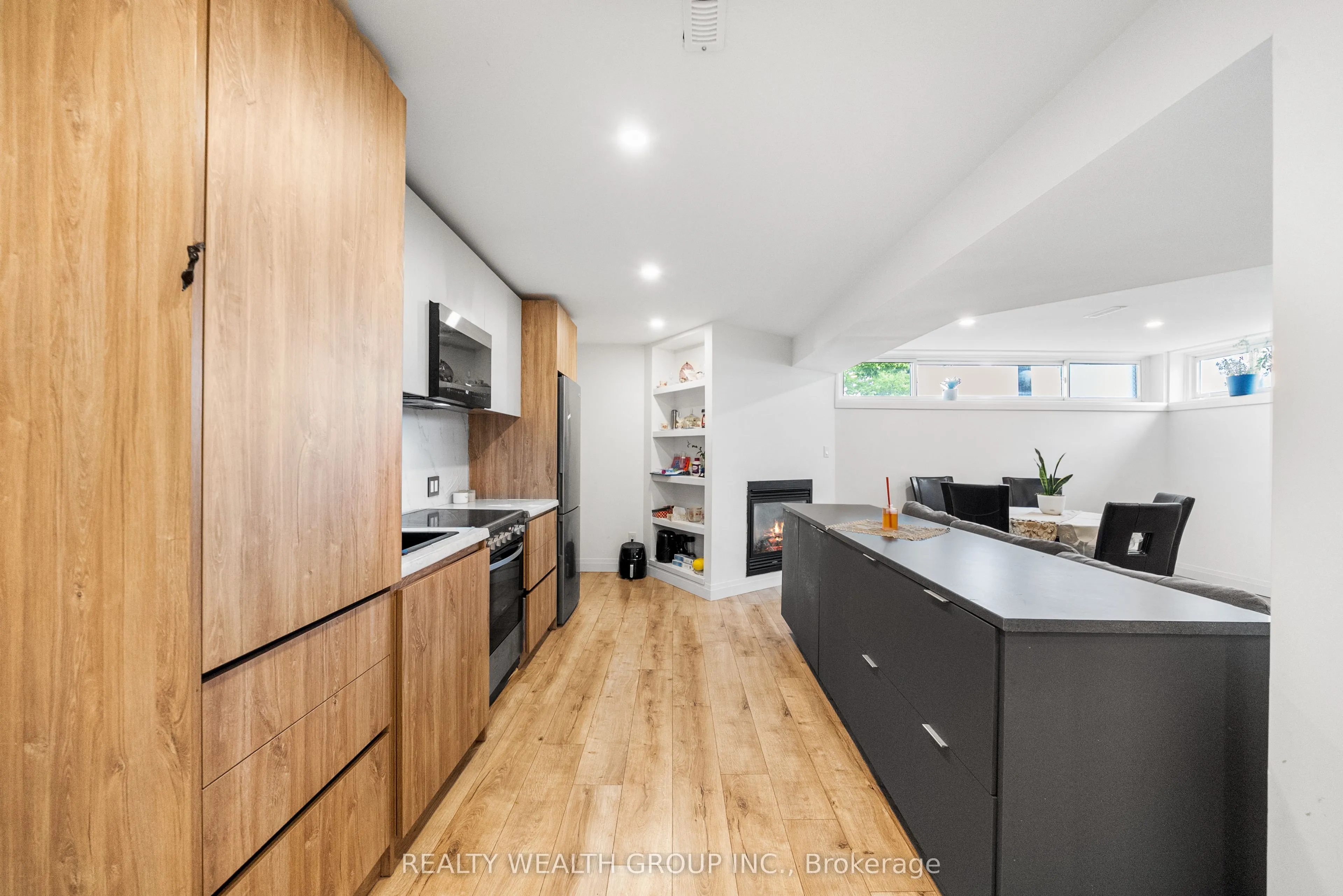 39 Treadgold Crescent
