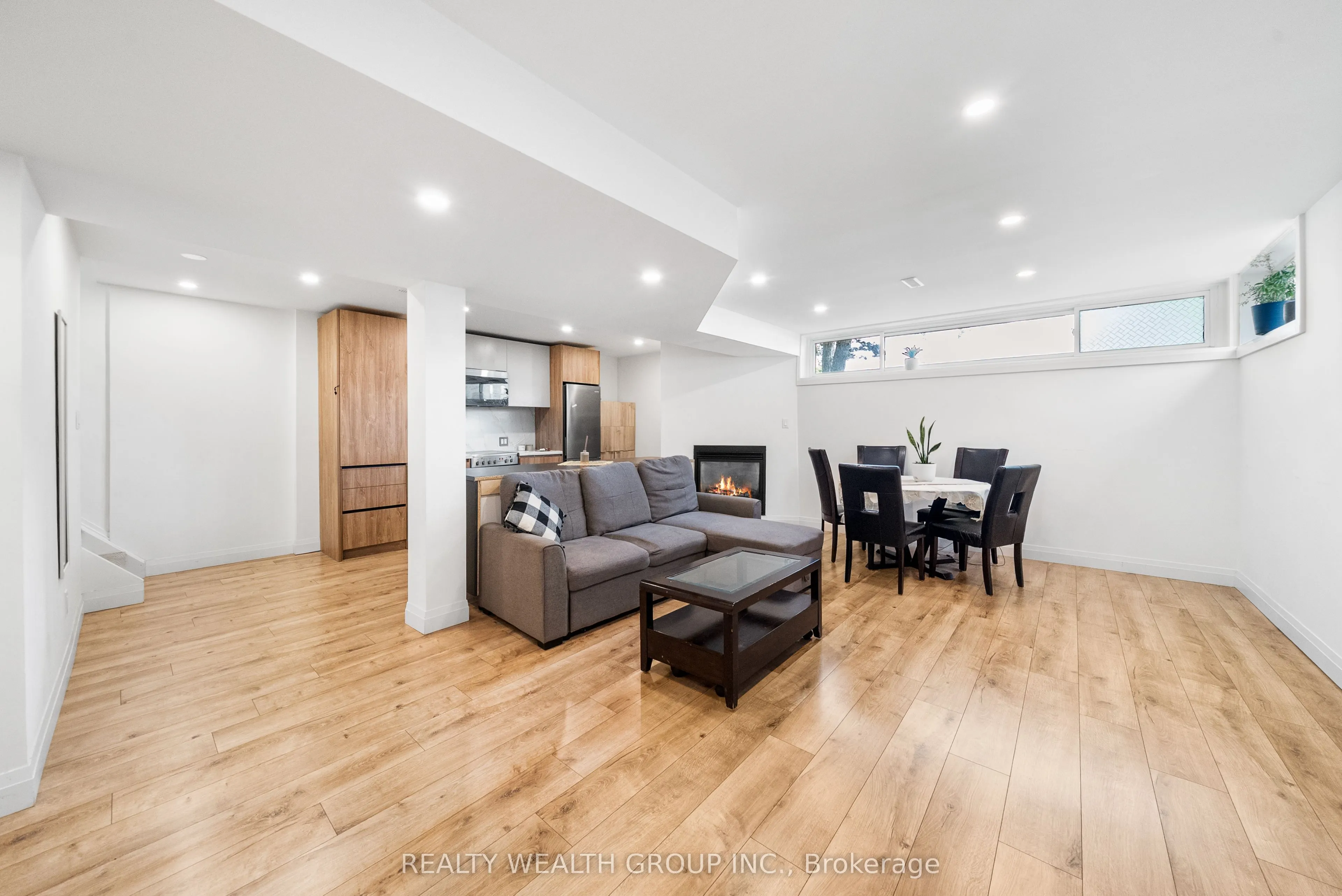 39 Treadgold Crescent