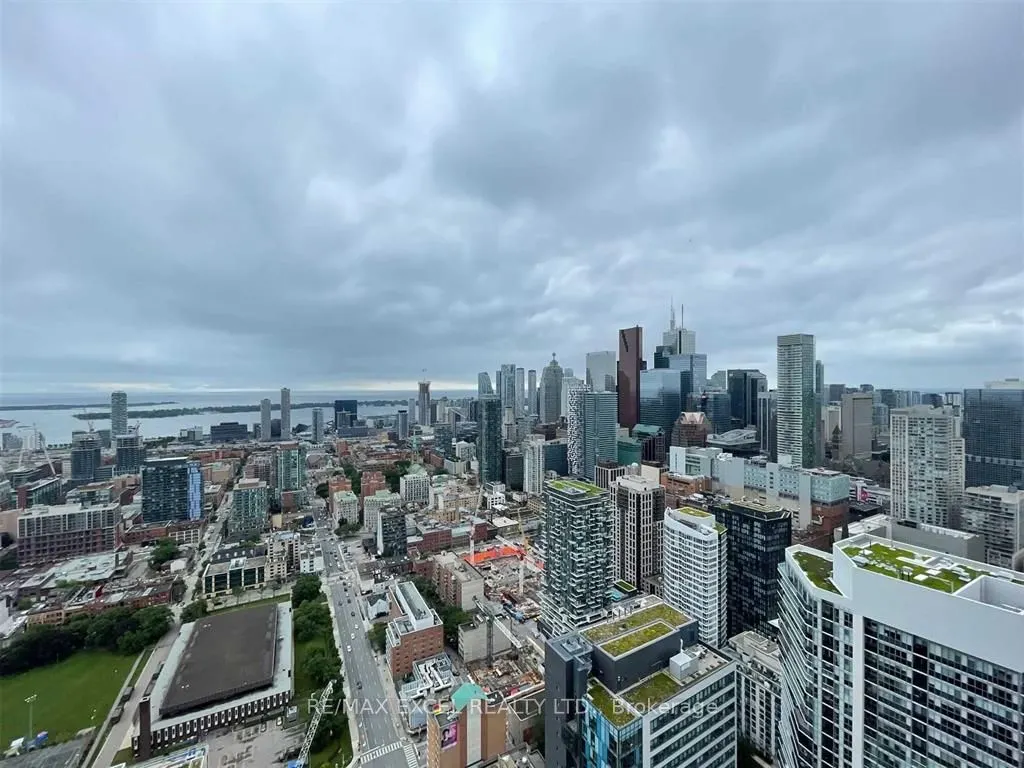 181 Dundas Street E, #Ph7