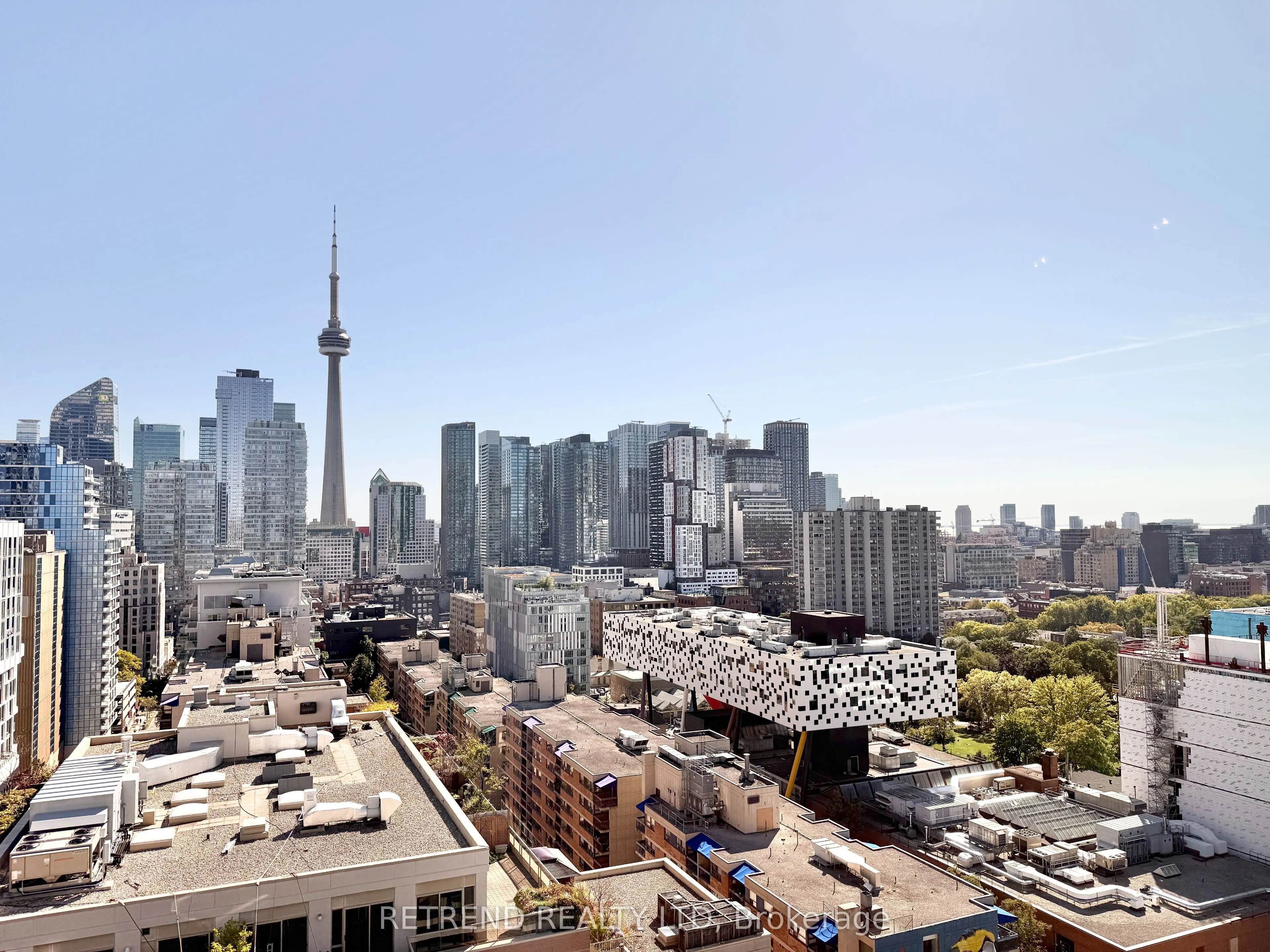 280 Dundas Street W, #1806