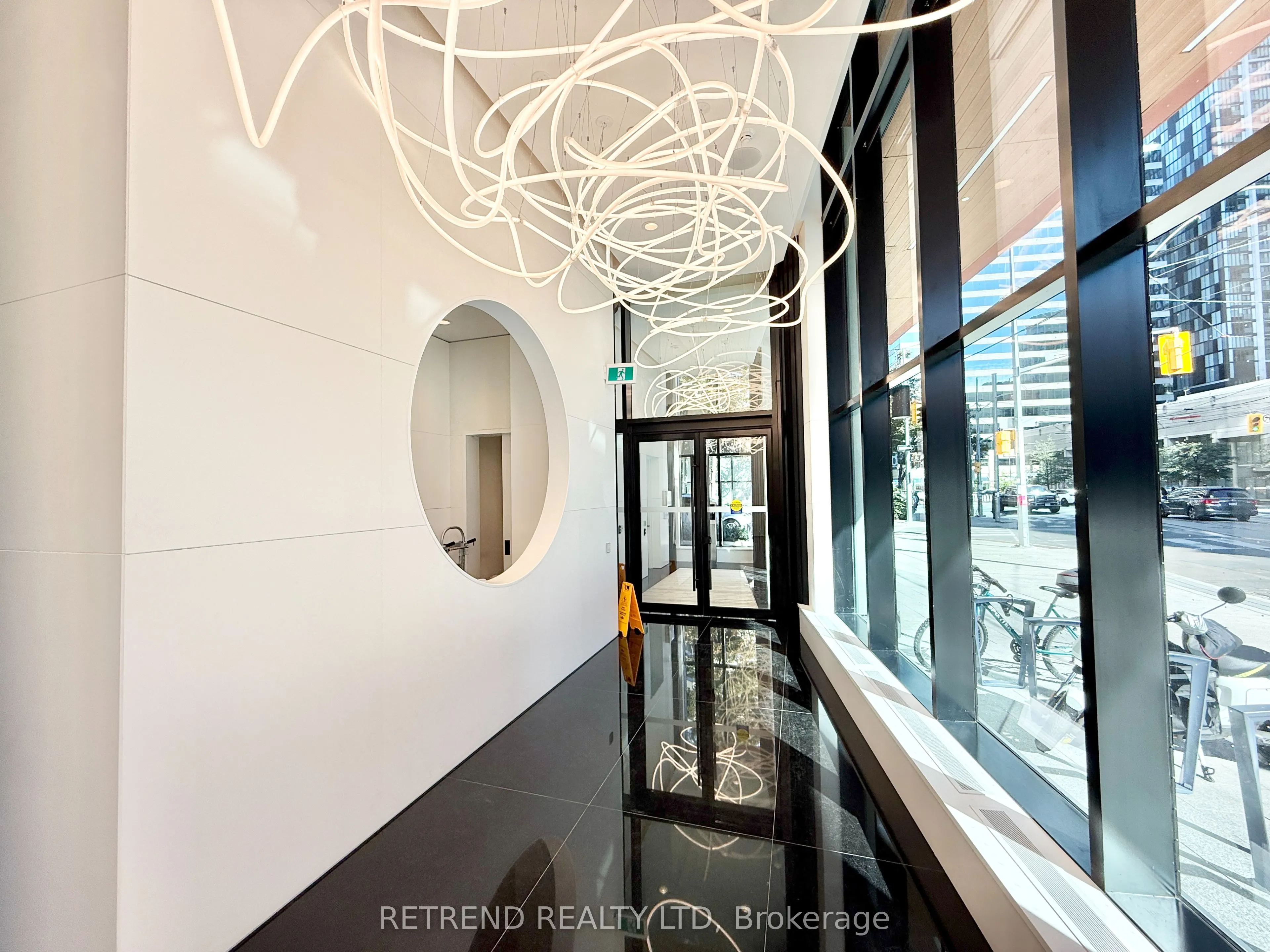280 Dundas Street W, #1806