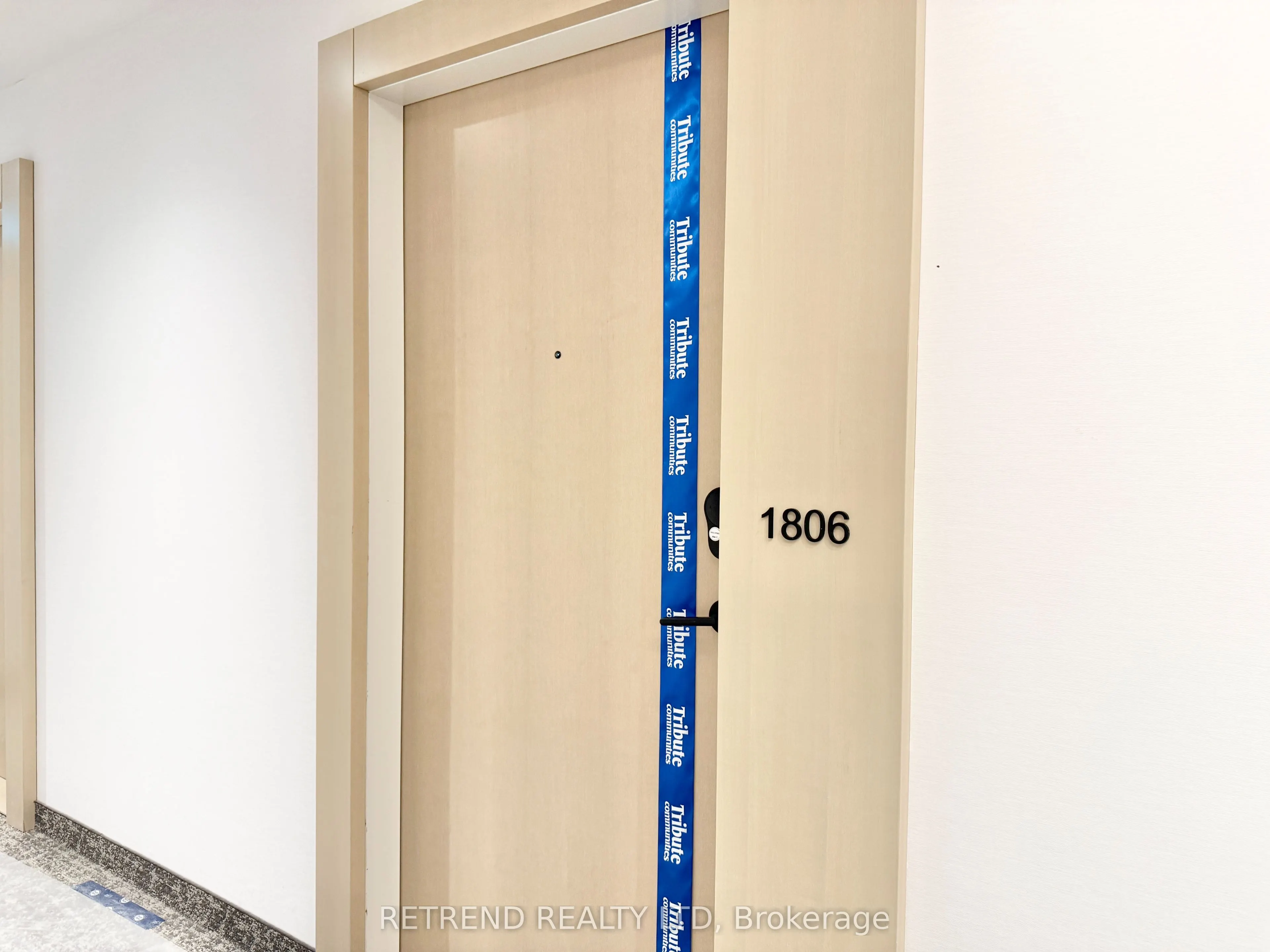 280 Dundas Street W, #1806