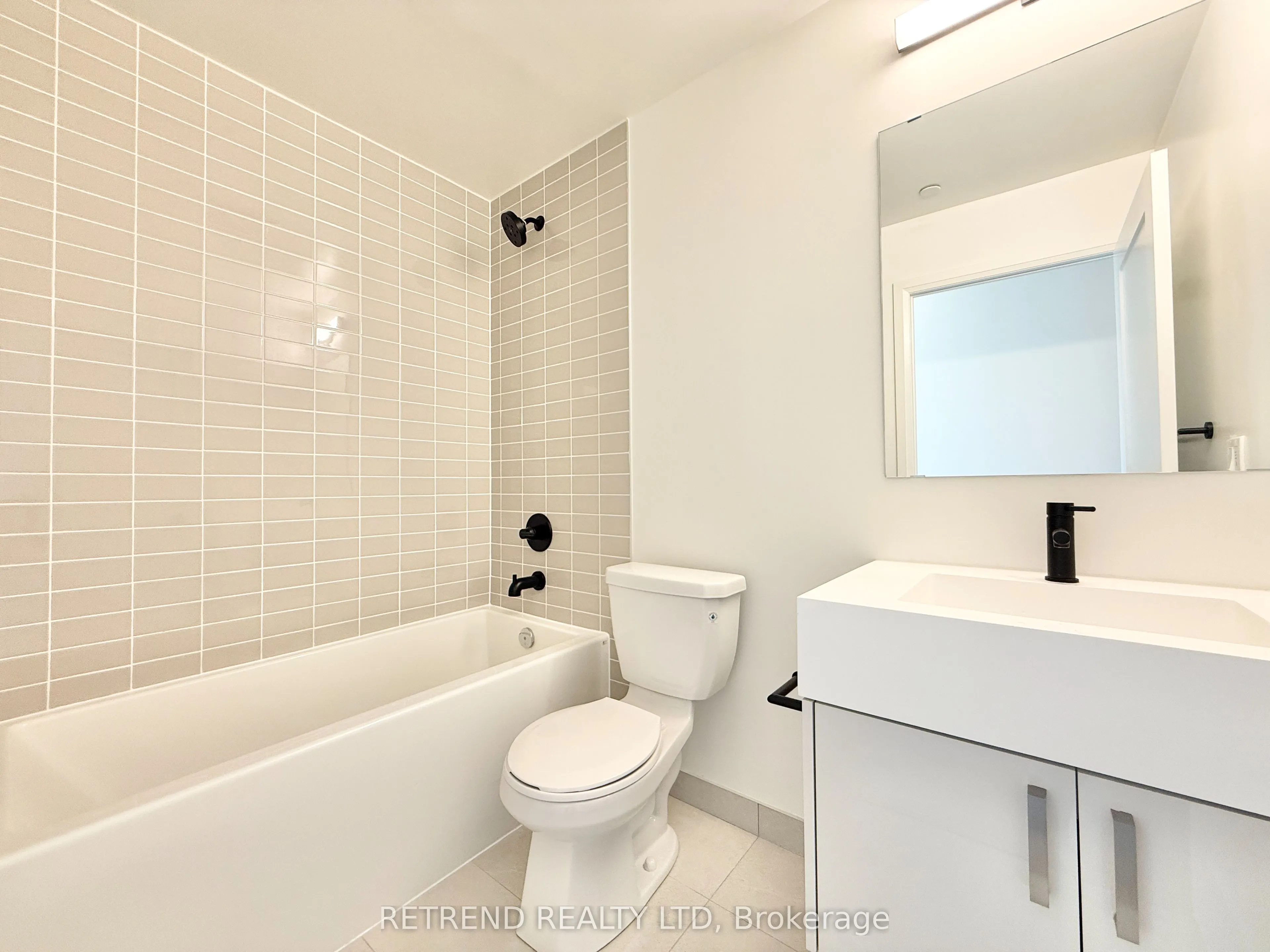 280 Dundas Street W, #1806