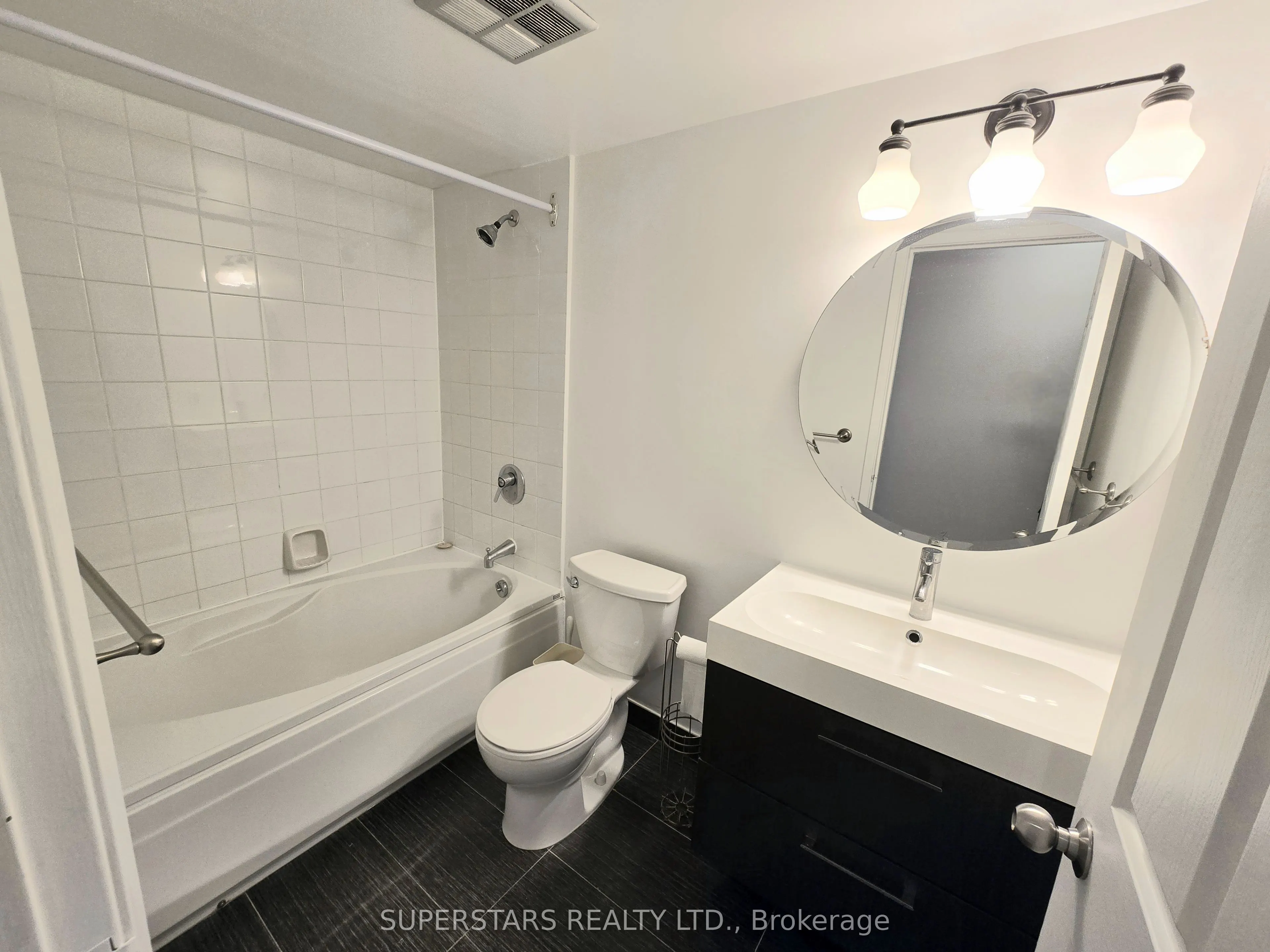 44 Gerrard Street W, #603
