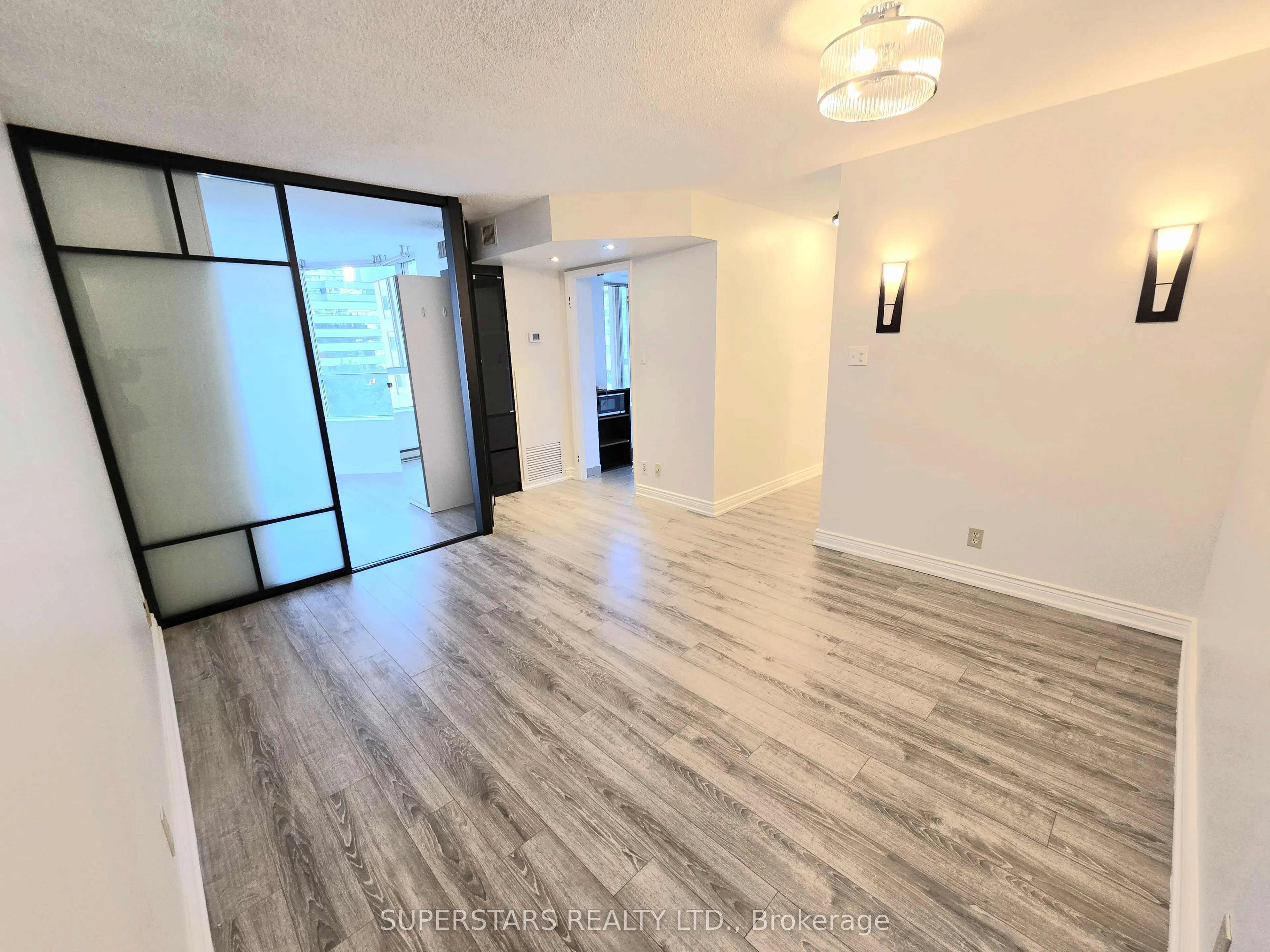 44 Gerrard Street W, #603