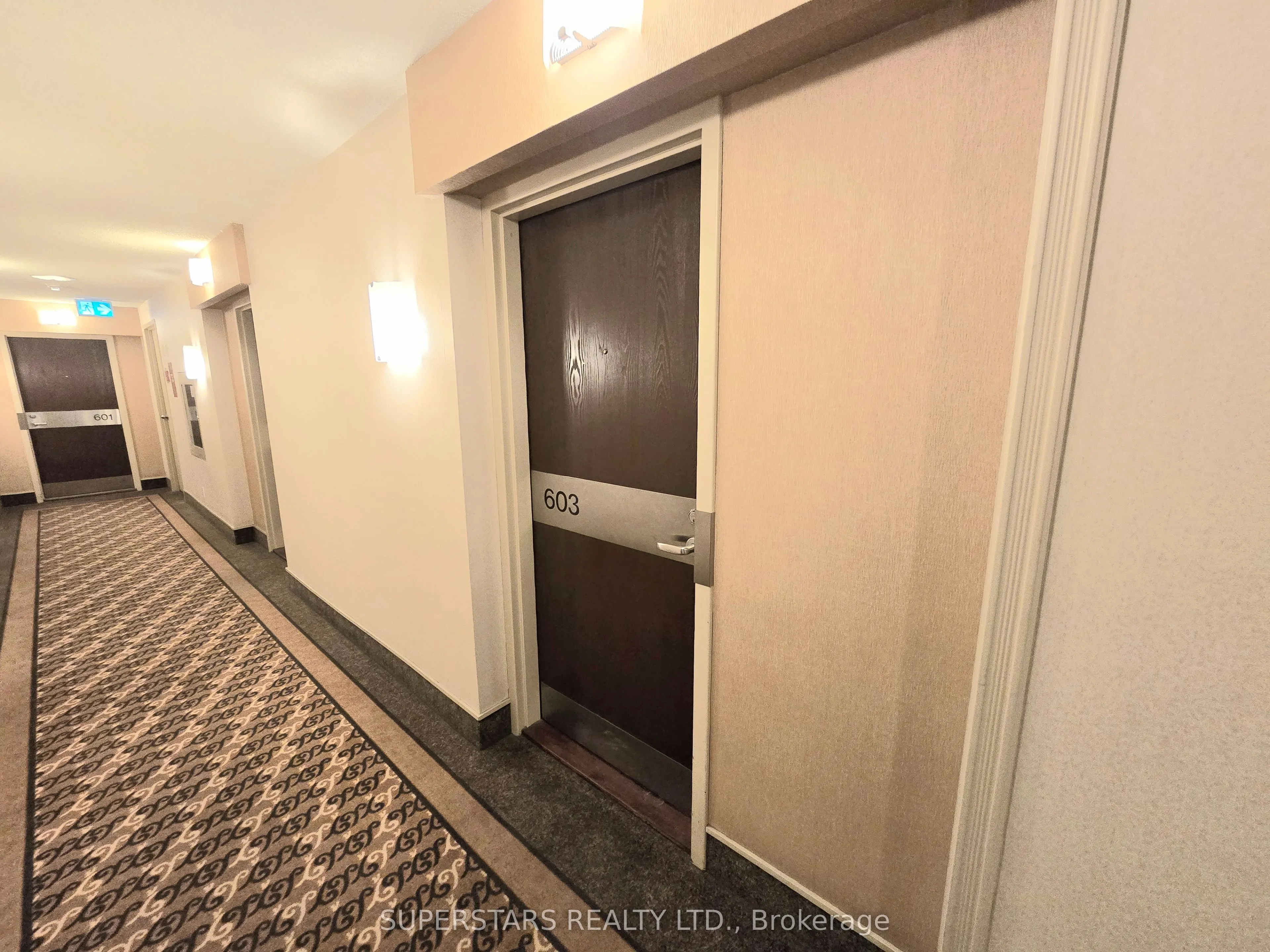 44 Gerrard Street W, #603