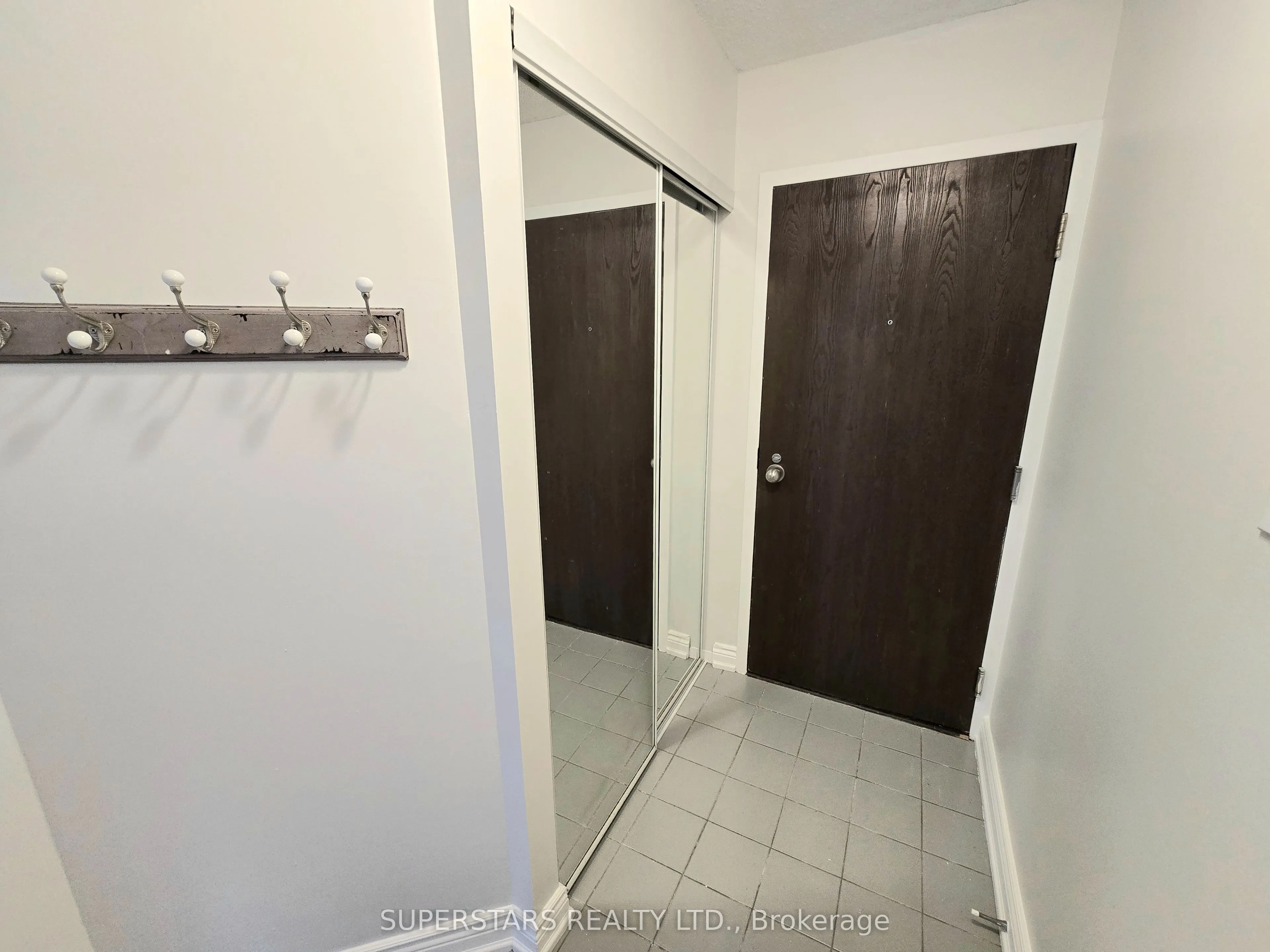 44 Gerrard Street W, #603