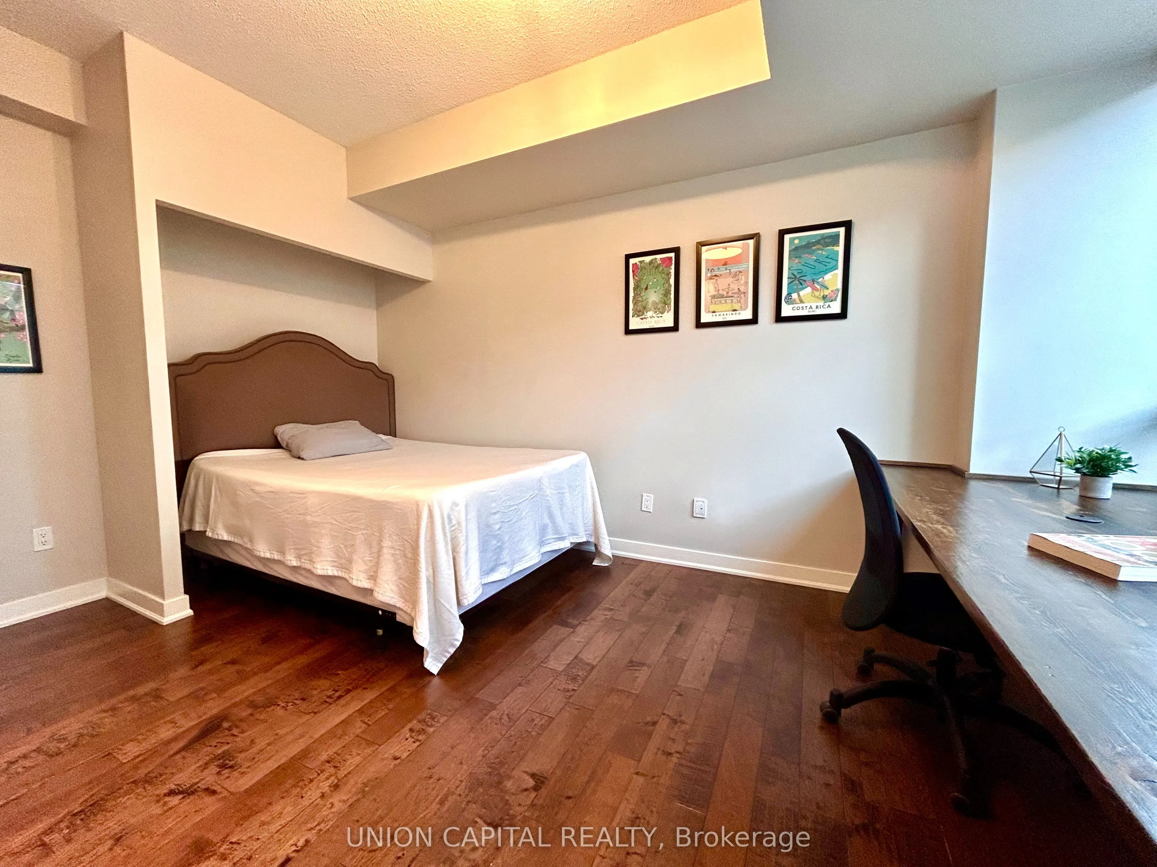 628 Fleet Street, #1006