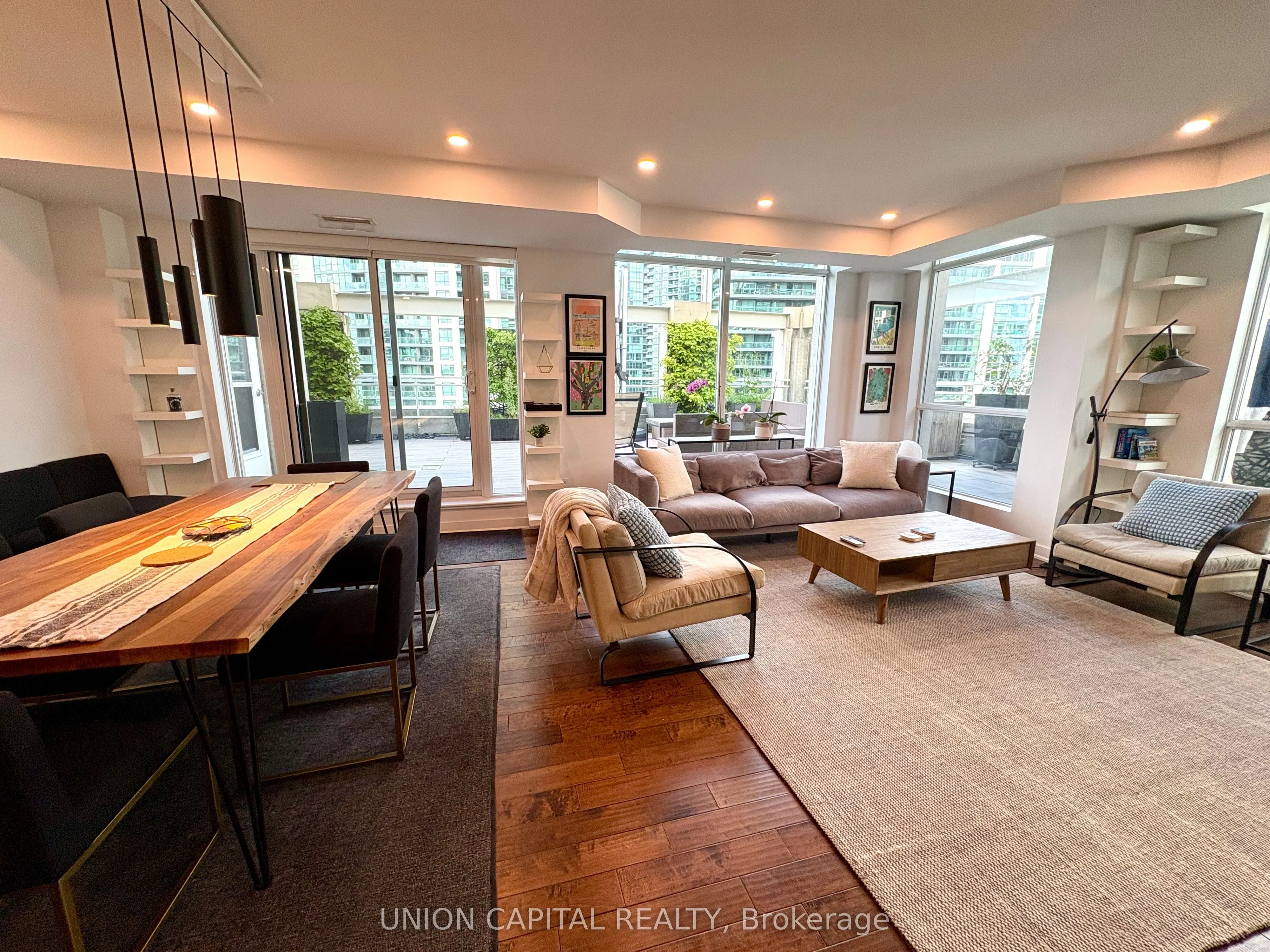 628 Fleet Street, #1006