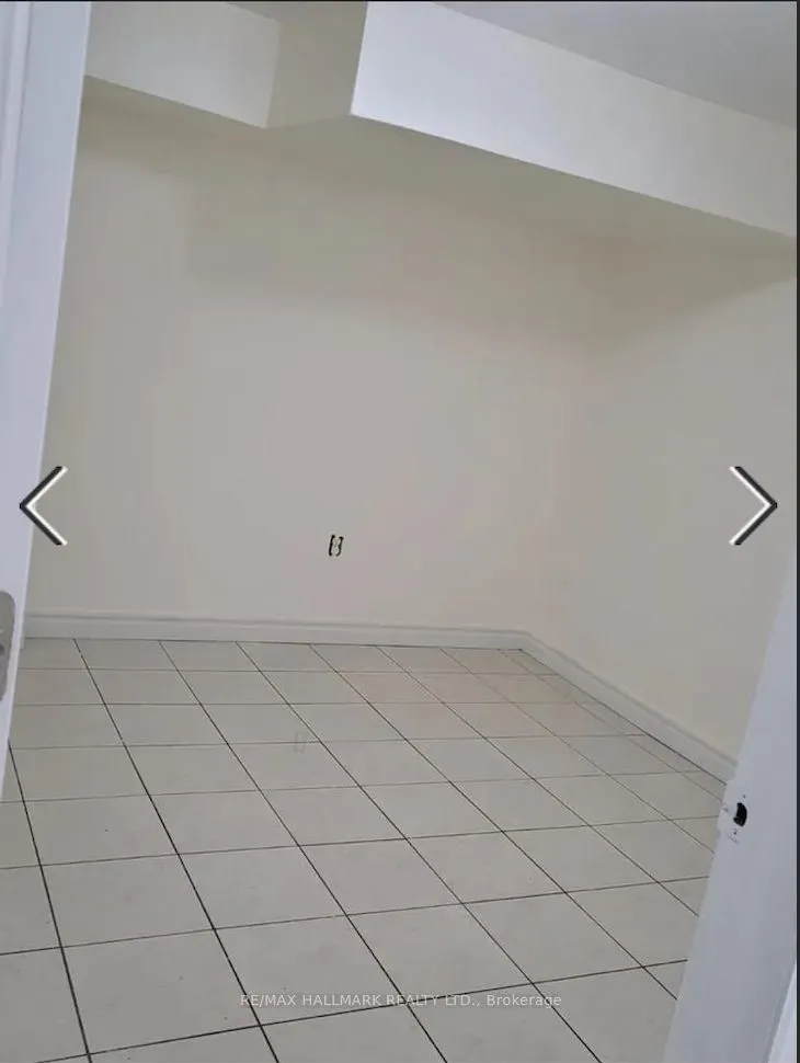 702 Bathurst Street, #Lower