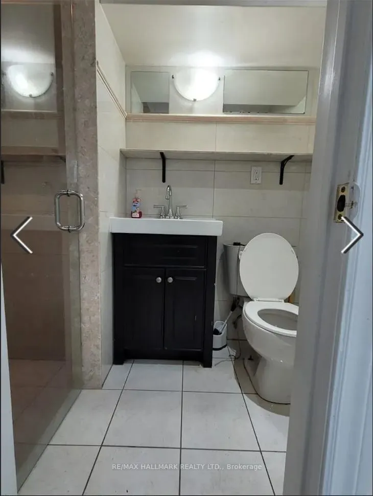 702 Bathurst Street, #Lower