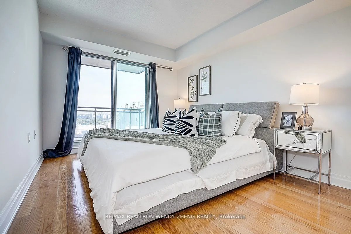21 Hillcrest Avenue, #2702