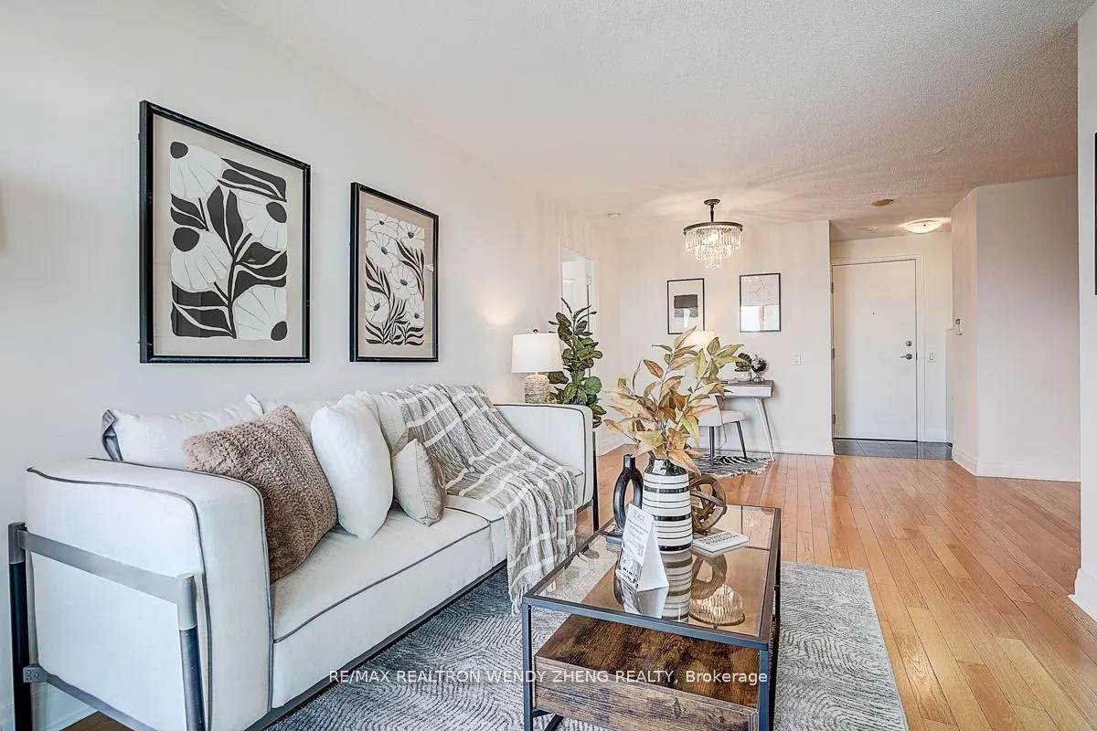 21 Hillcrest Avenue, #2702