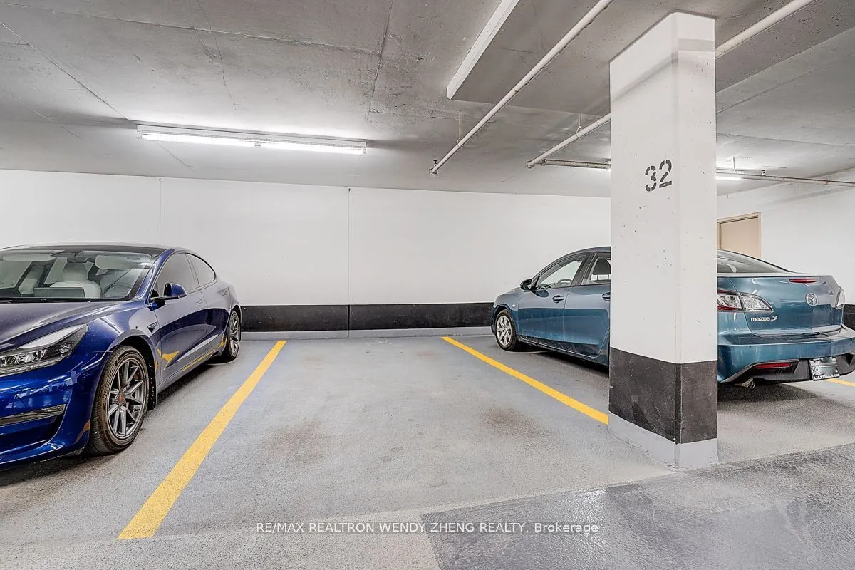 21 Hillcrest Avenue, #2702