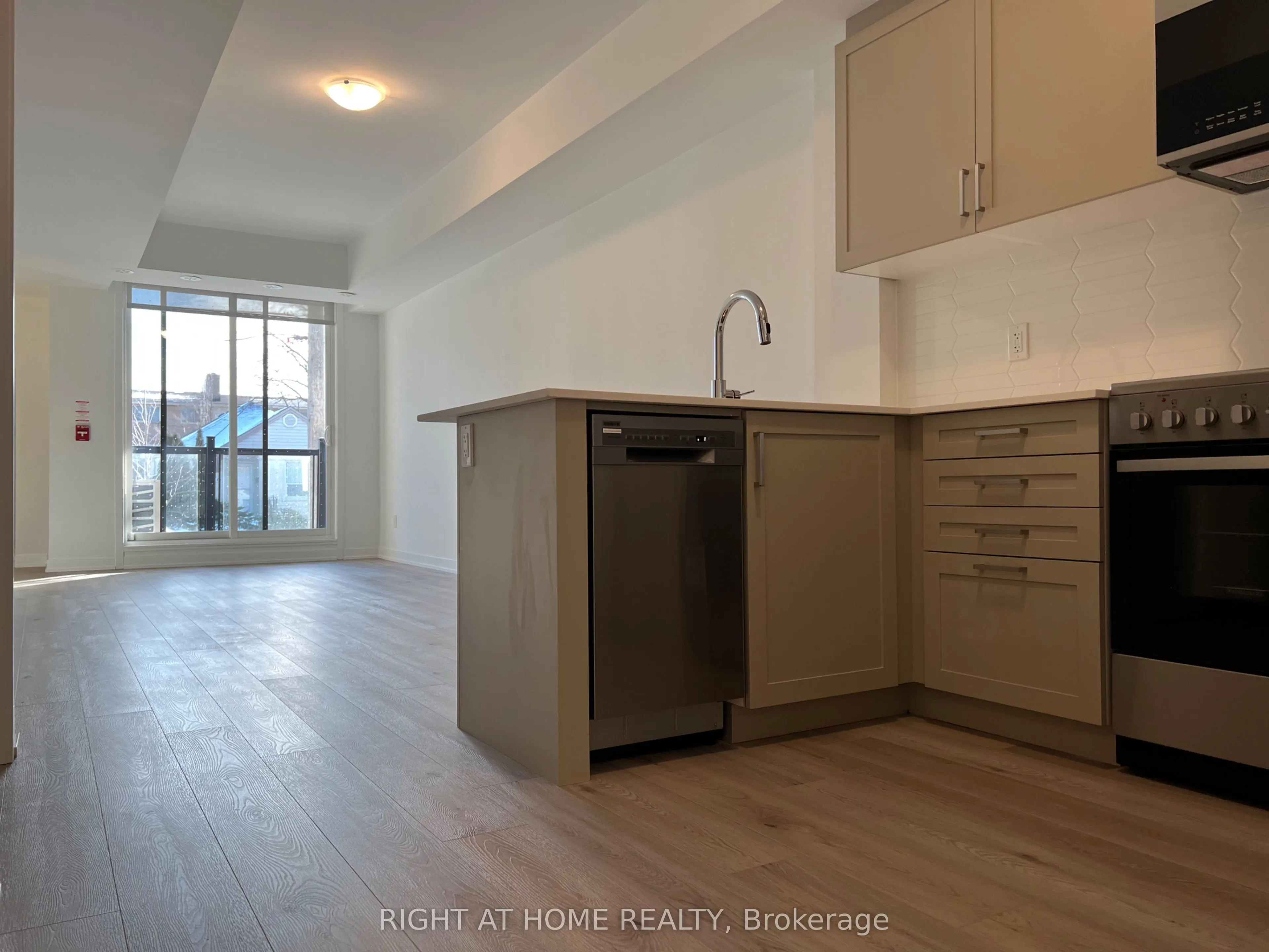 10 Marquette Avenue, #5