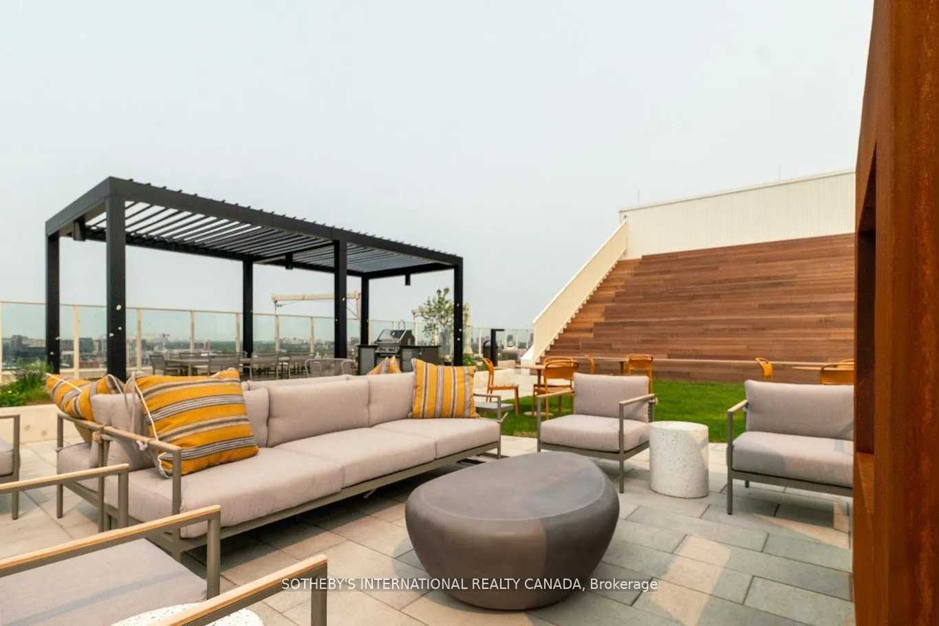 88 Bathurst Street, #1111