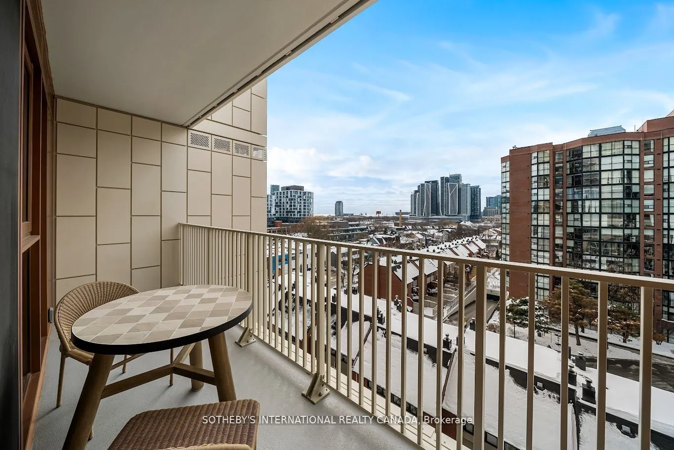 88 Bathurst Street, #1111