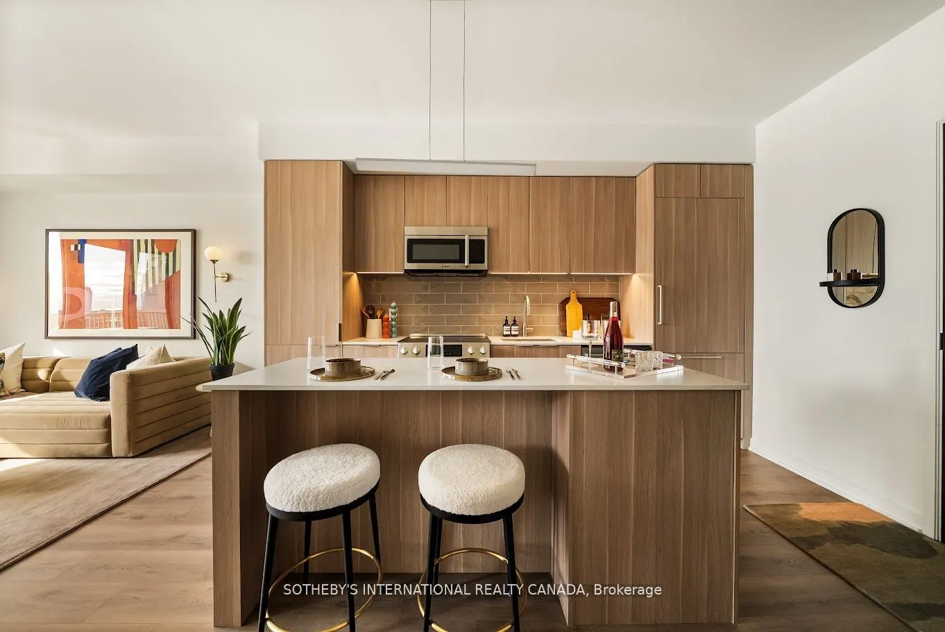 88 Bathurst Street, #1111