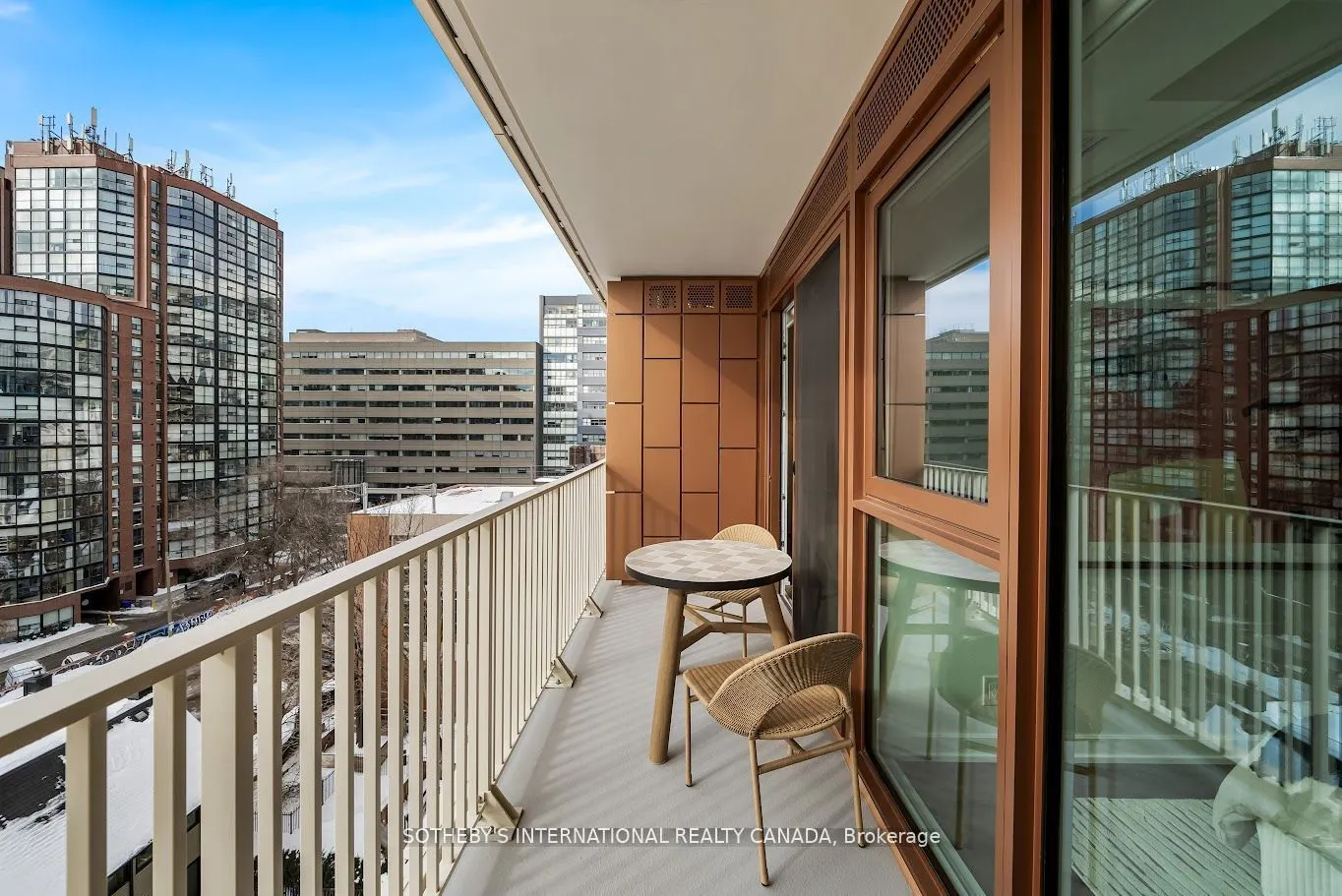 88 Bathurst Street, #1111