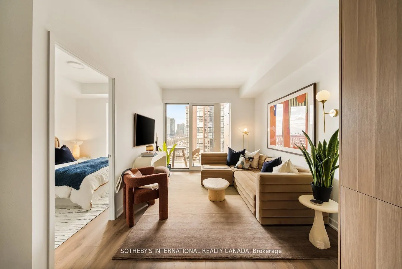 88 Bathurst Street, #1111