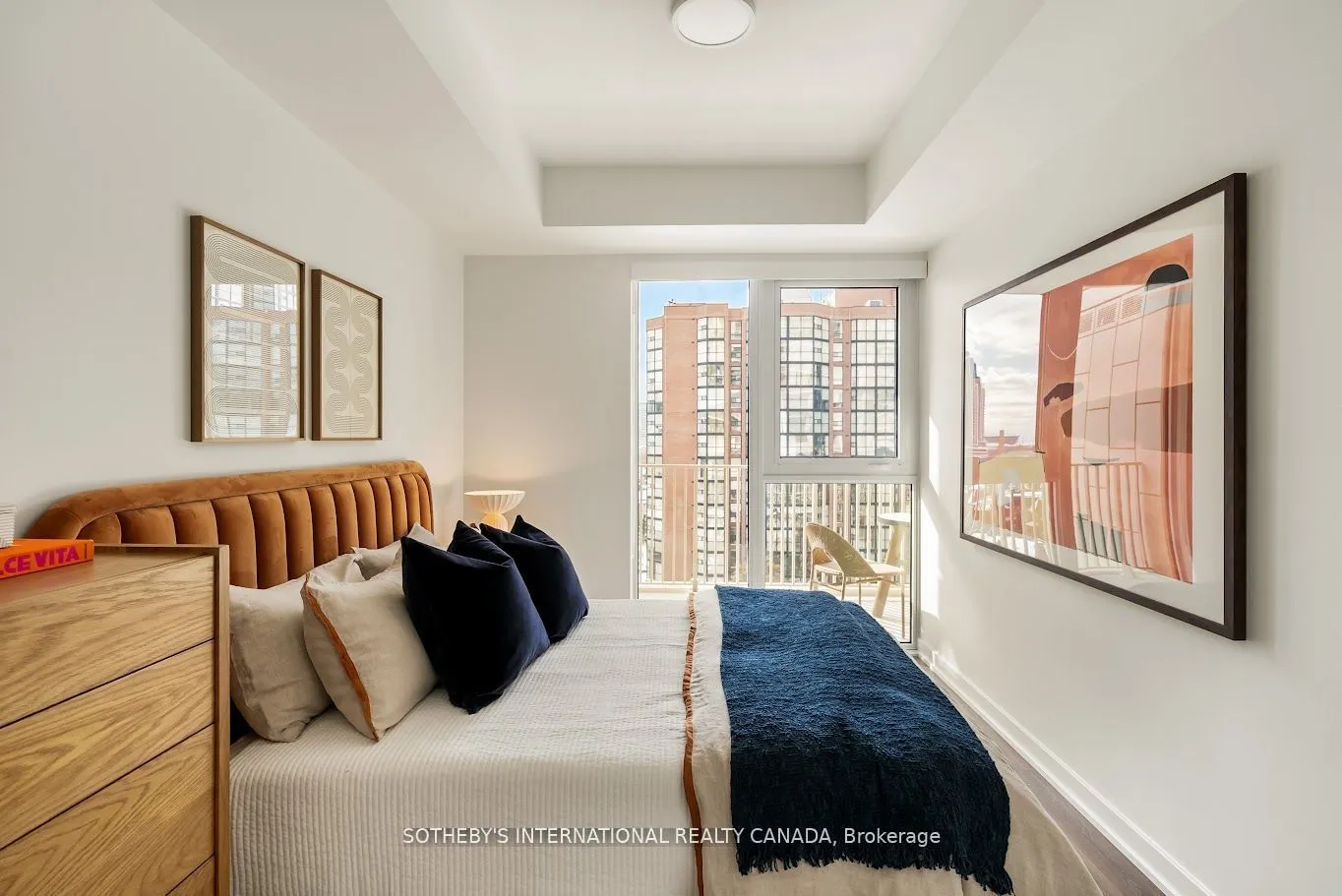 88 Bathurst Street, #1111