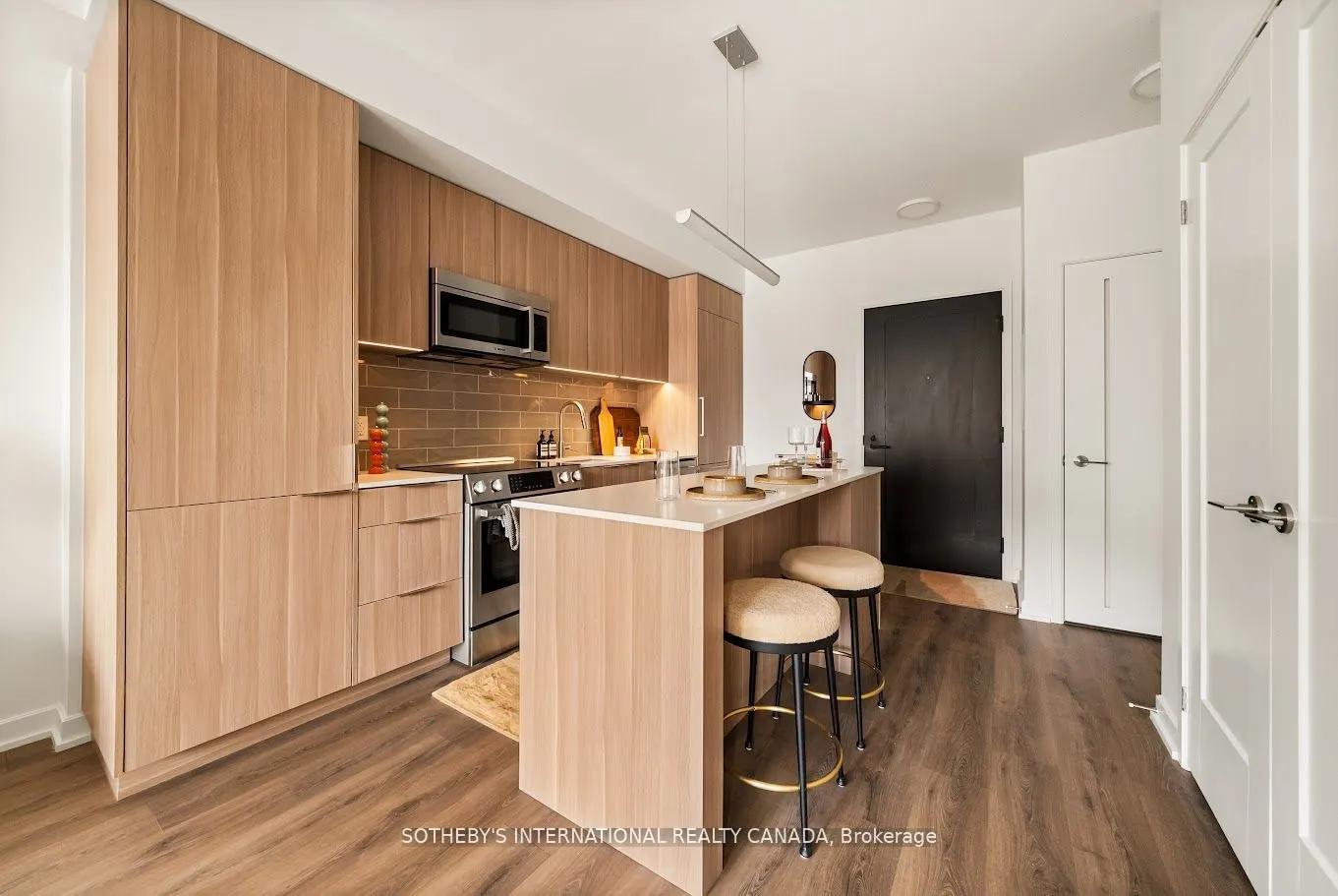 88 Bathurst Street, #1111