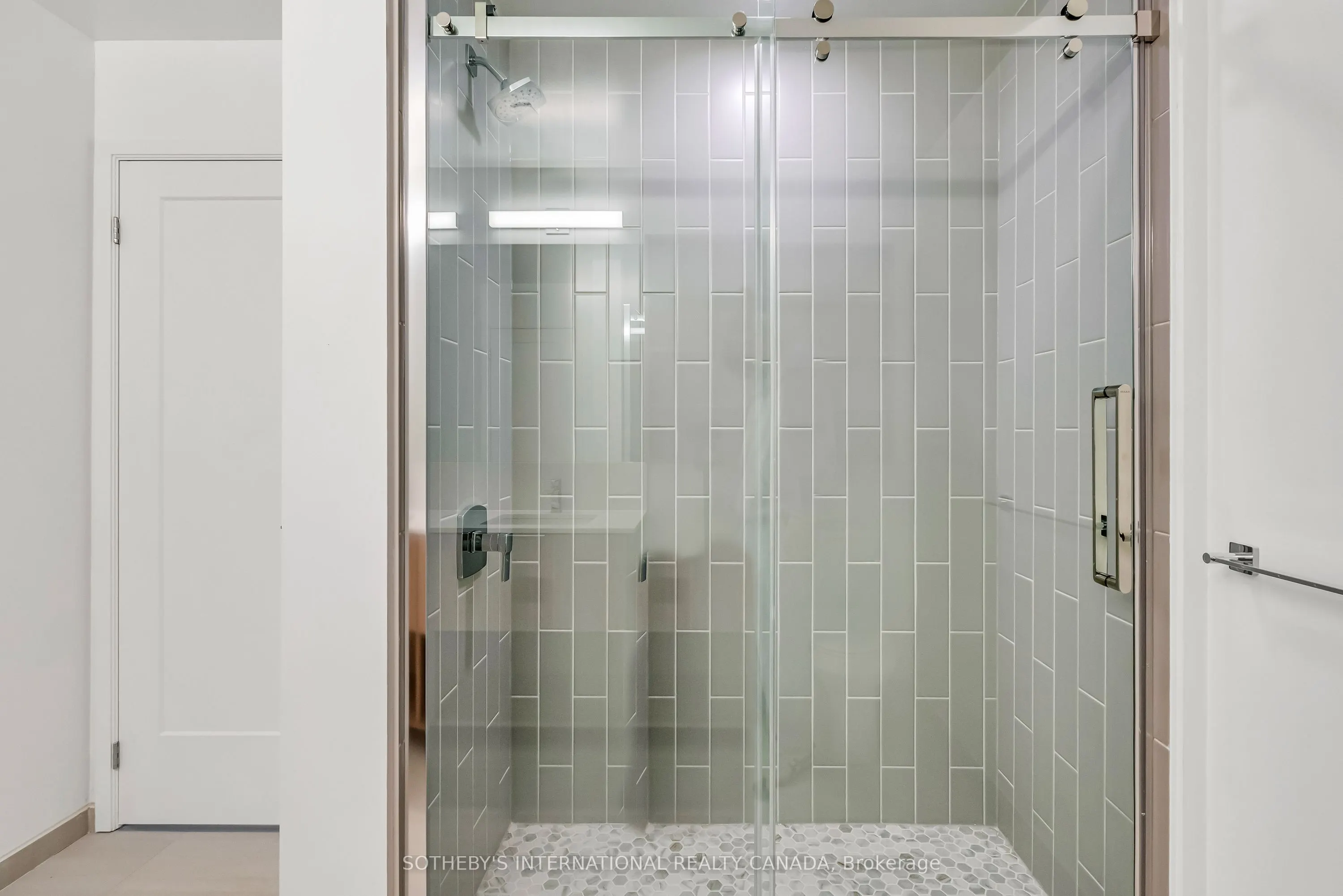 88 Bathurst Street, #1122