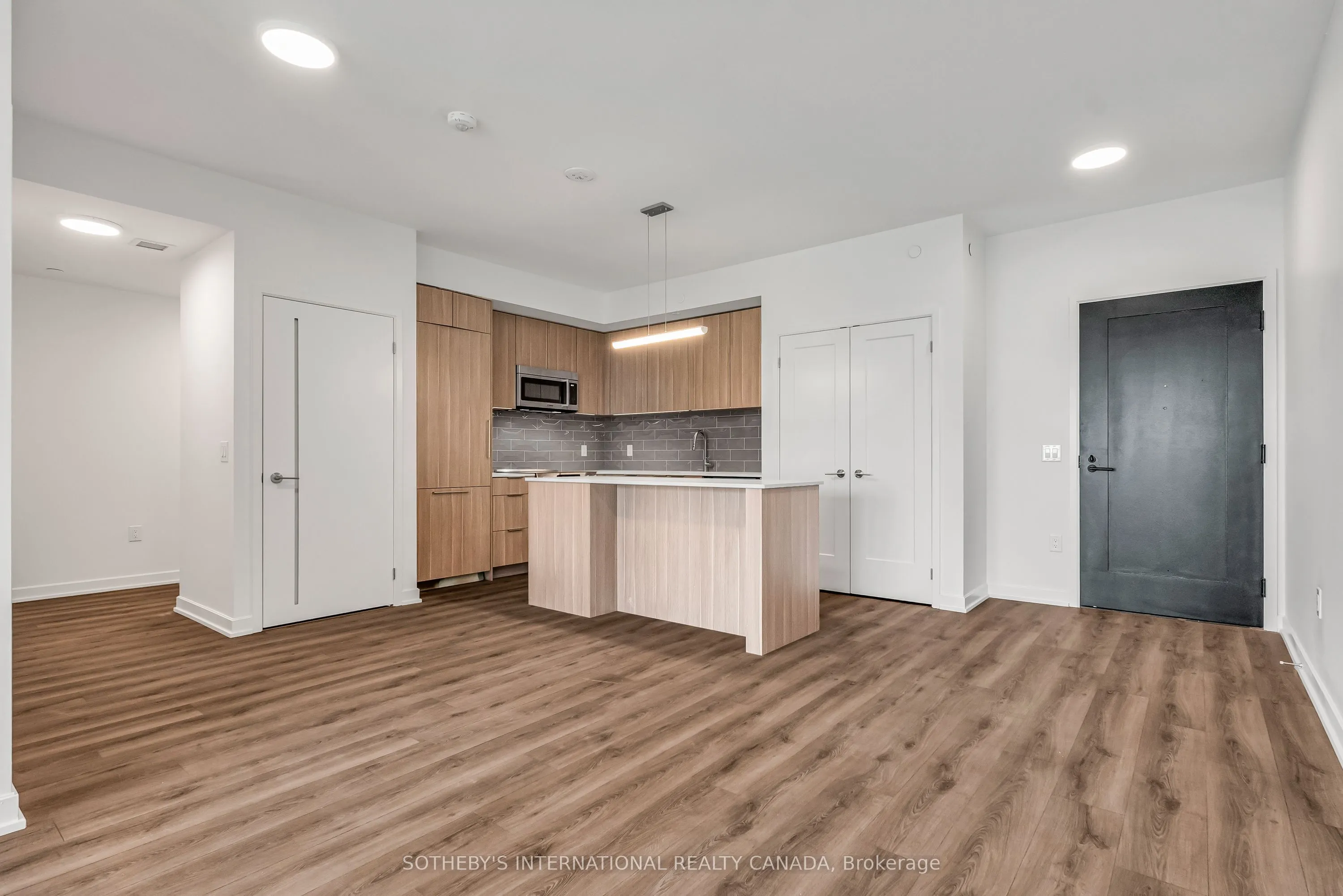 88 Bathurst Street, #1122