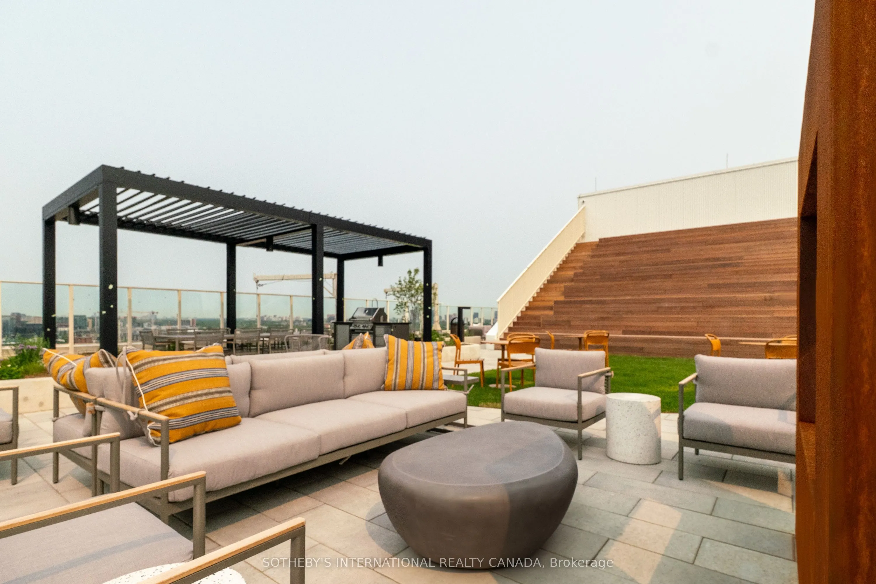 88 Bathurst Street, #1122