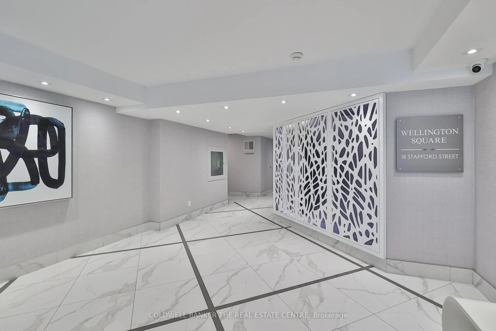 18 Stafford Street, #203