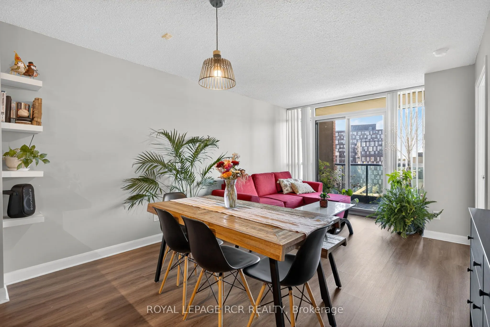 525 Wilson Avenue, #843
