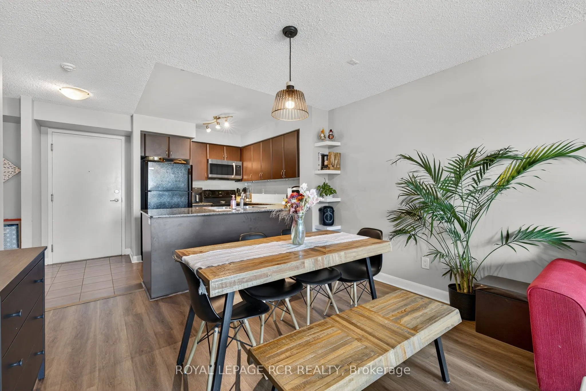 525 Wilson Avenue, #843