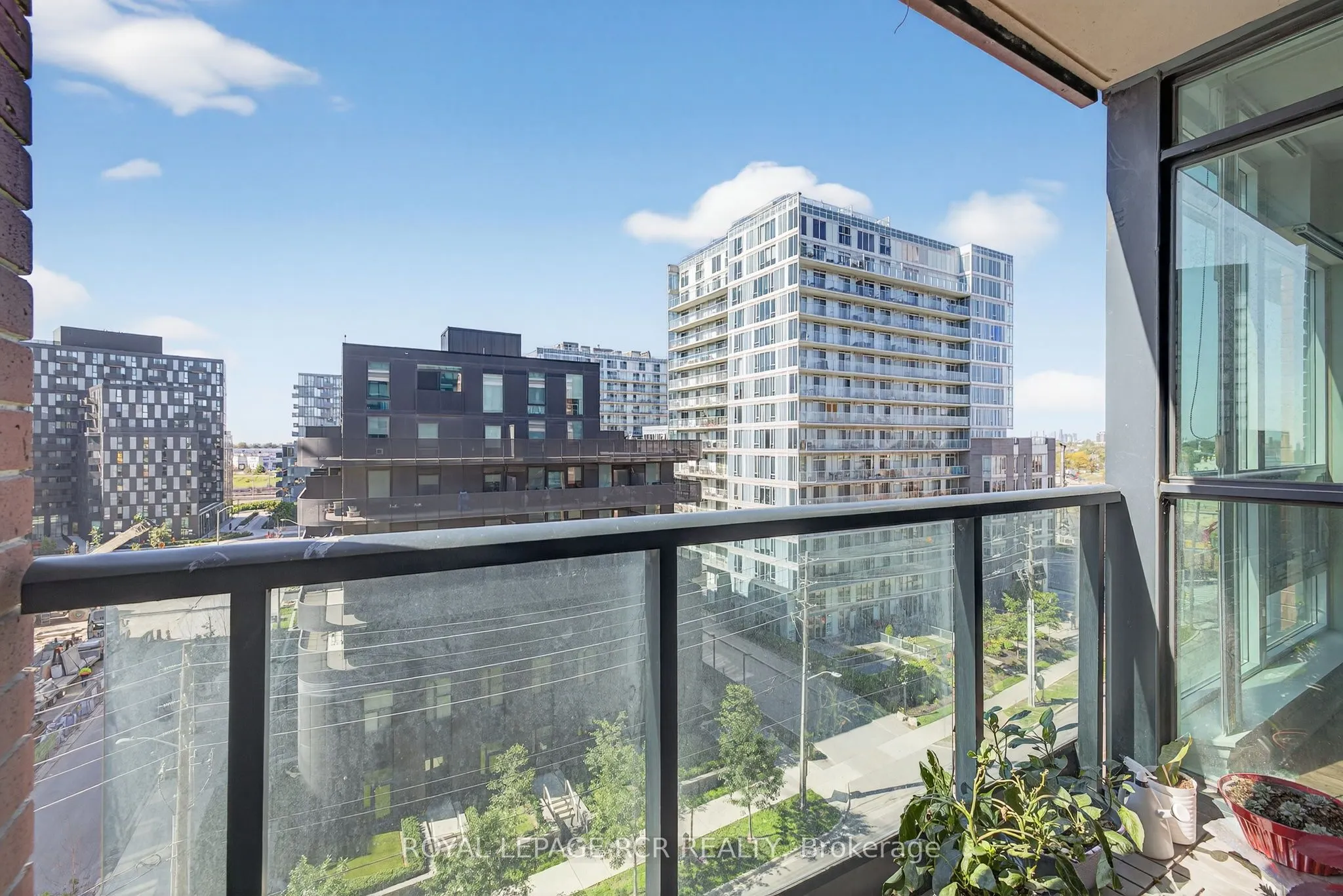 525 Wilson Avenue, #843