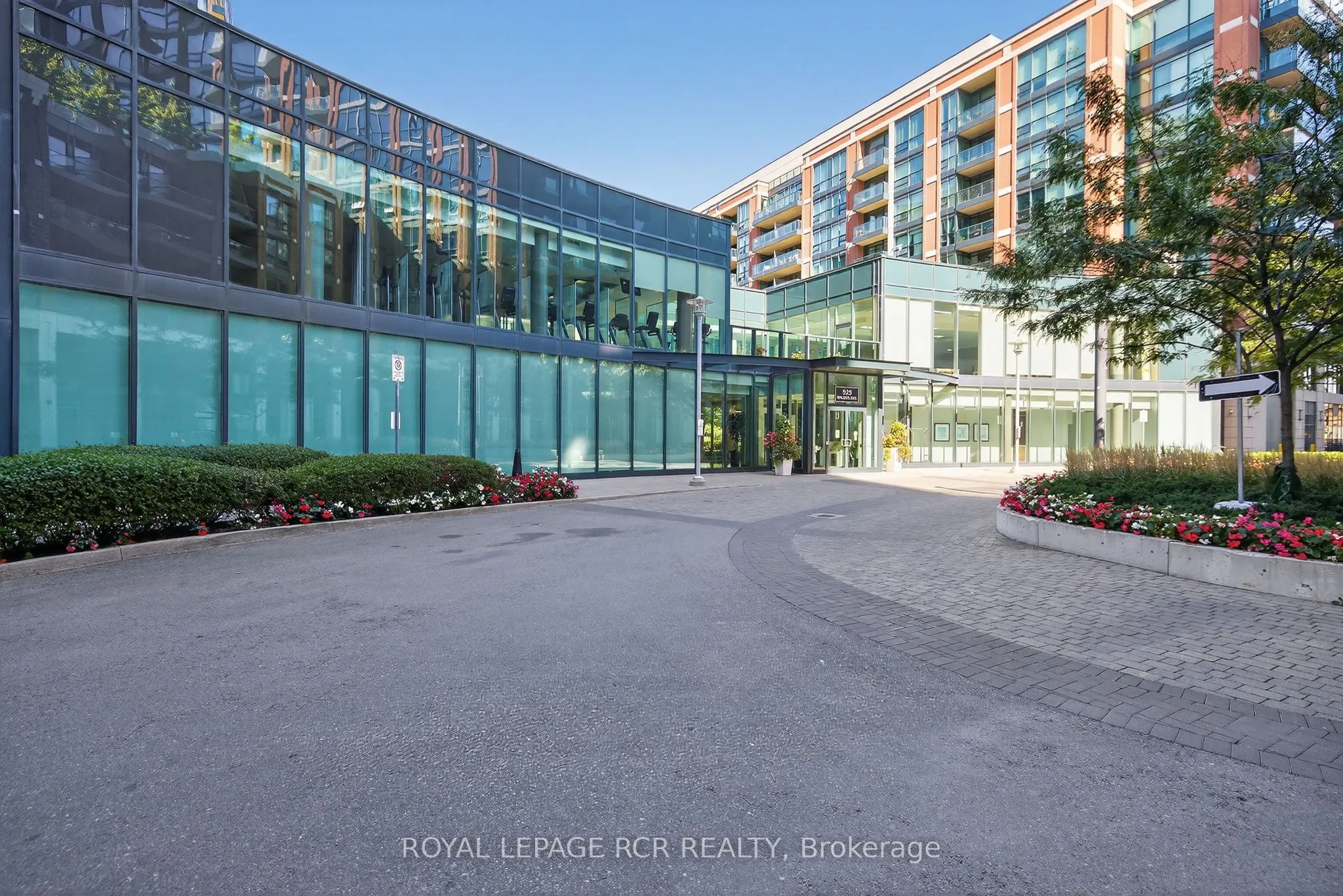 525 Wilson Avenue, #843