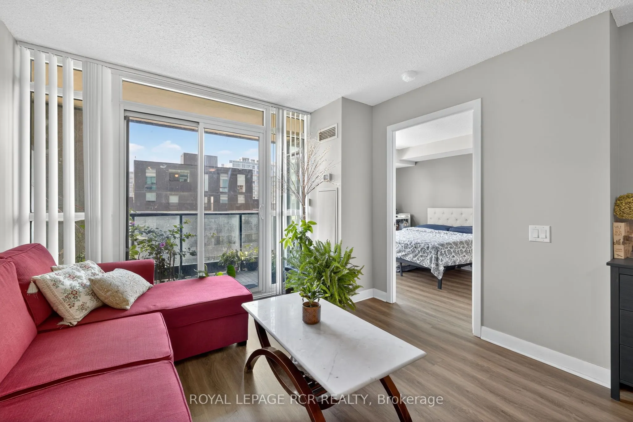 525 Wilson Avenue, #843