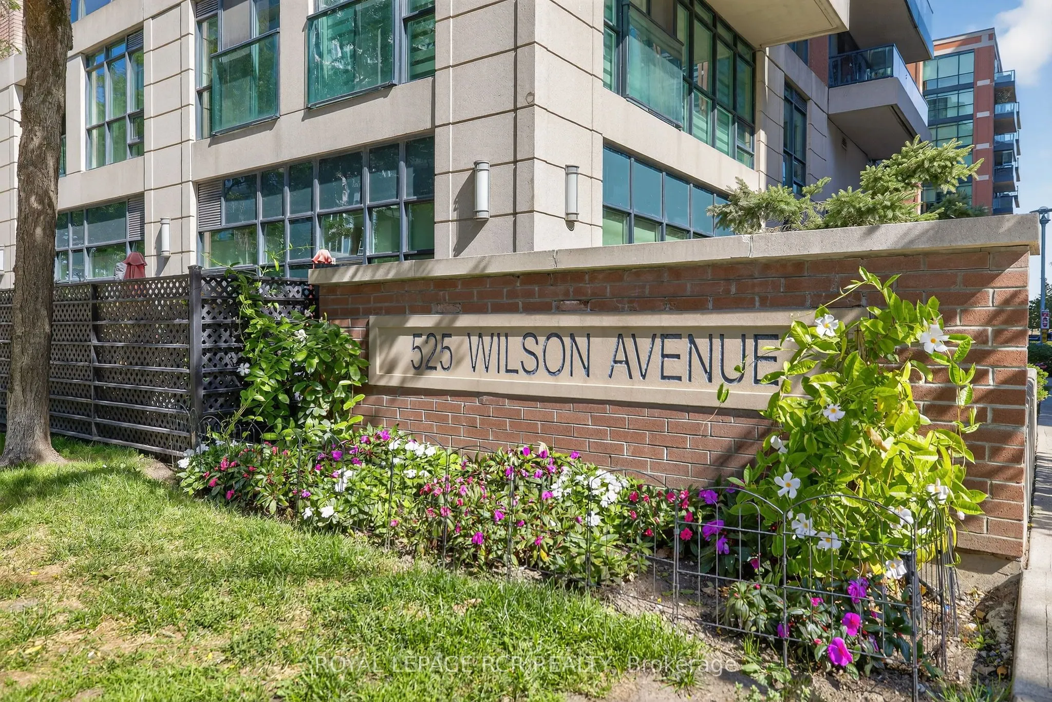 525 Wilson Avenue, #843
