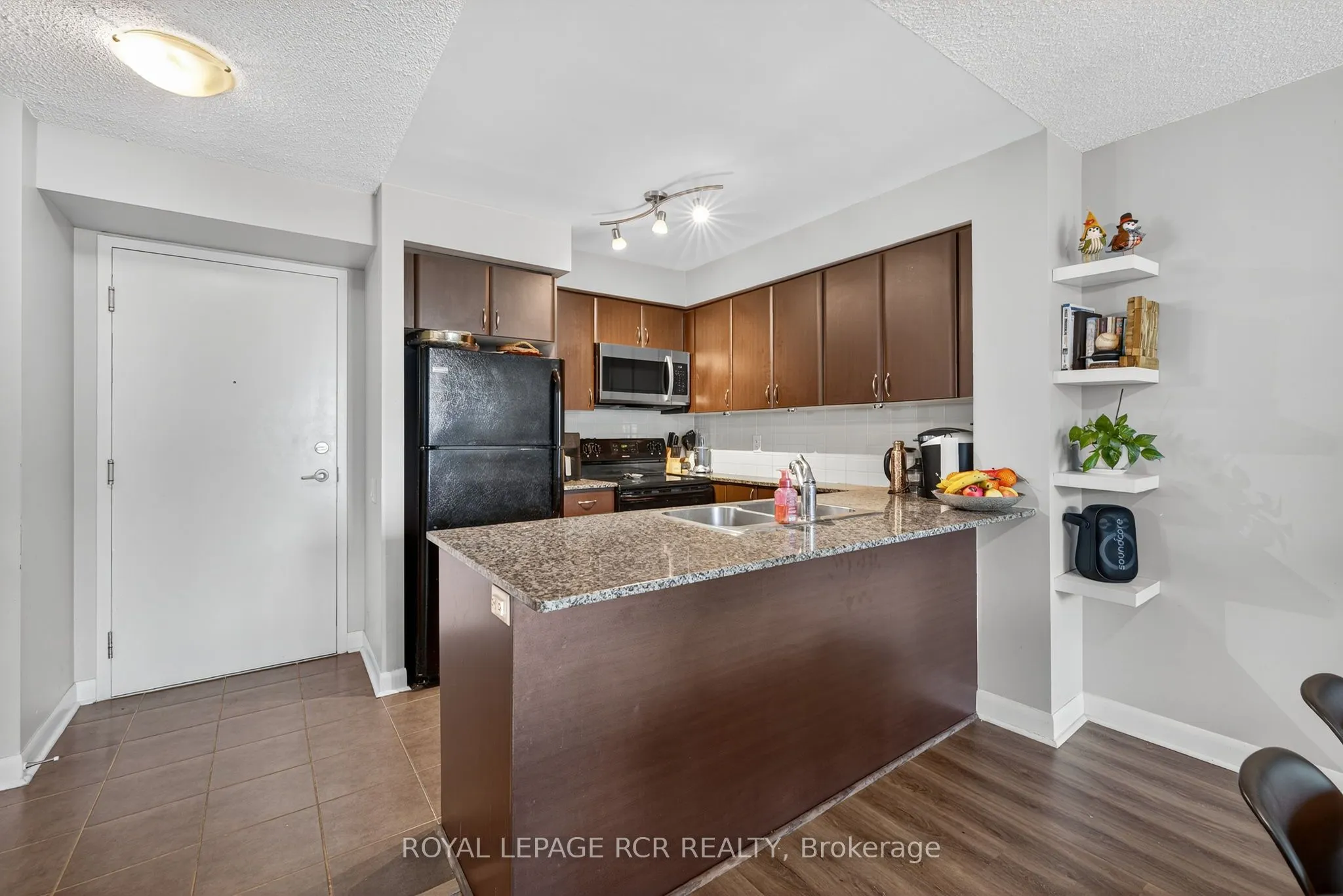 525 Wilson Avenue, #843