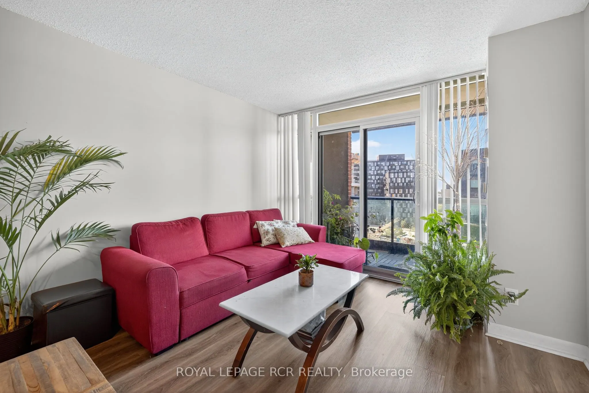 525 Wilson Avenue, #843