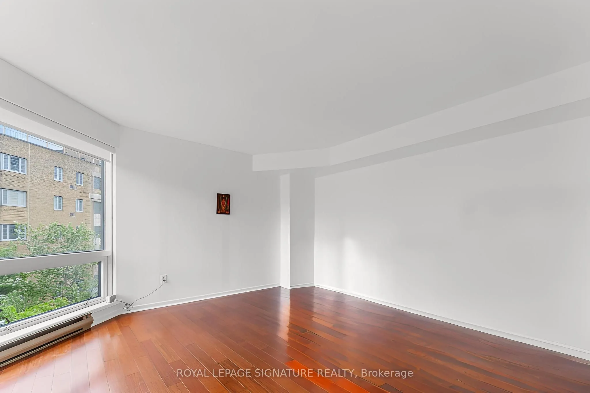 1001 Bay Street, #403