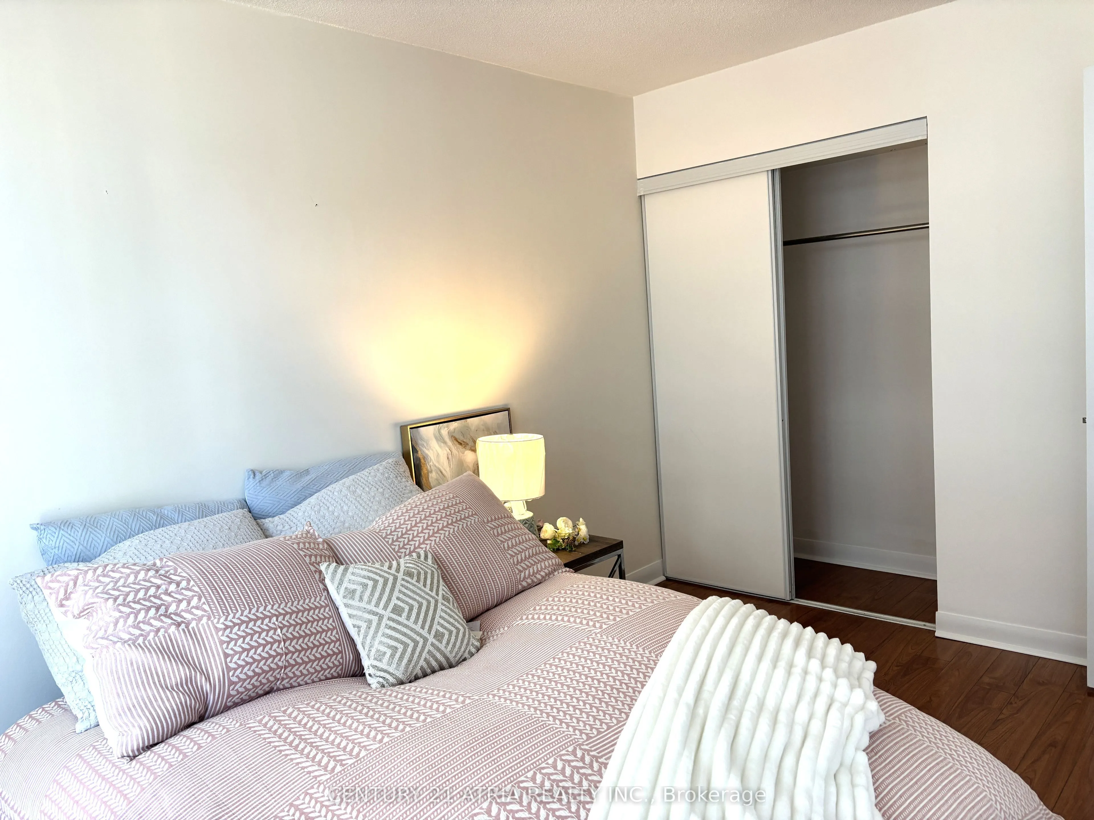 4968 Yonge Street, #1612