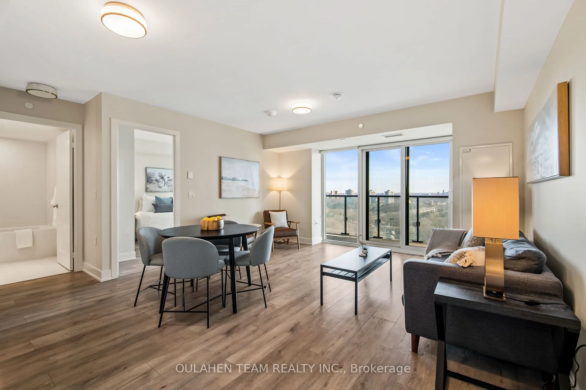 575 Bloor Street E, #1704