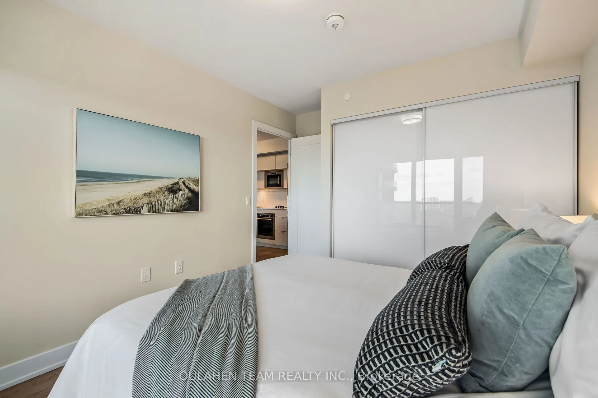 575 Bloor Street E, #1704