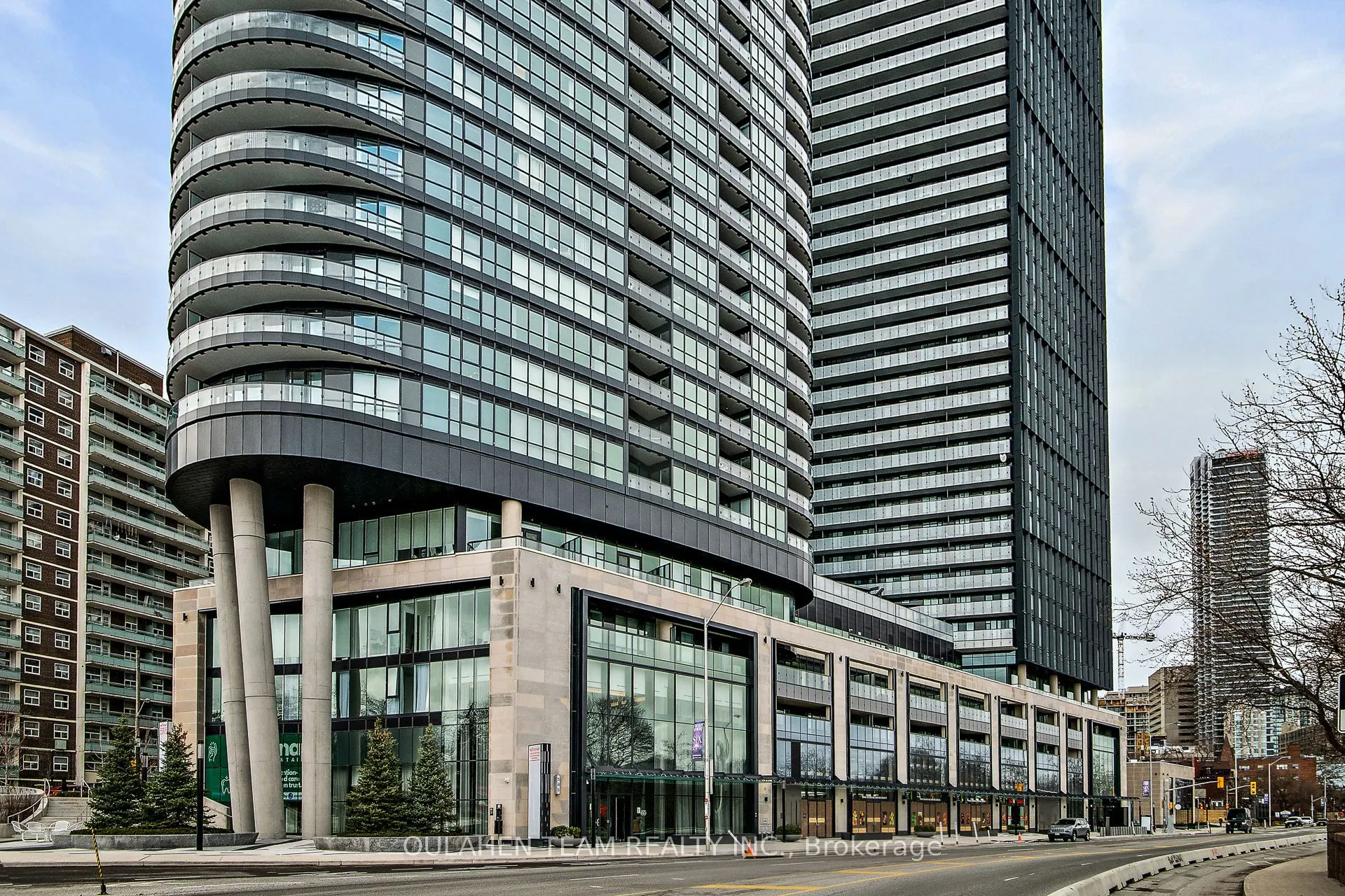 575 Bloor Street E, #1704